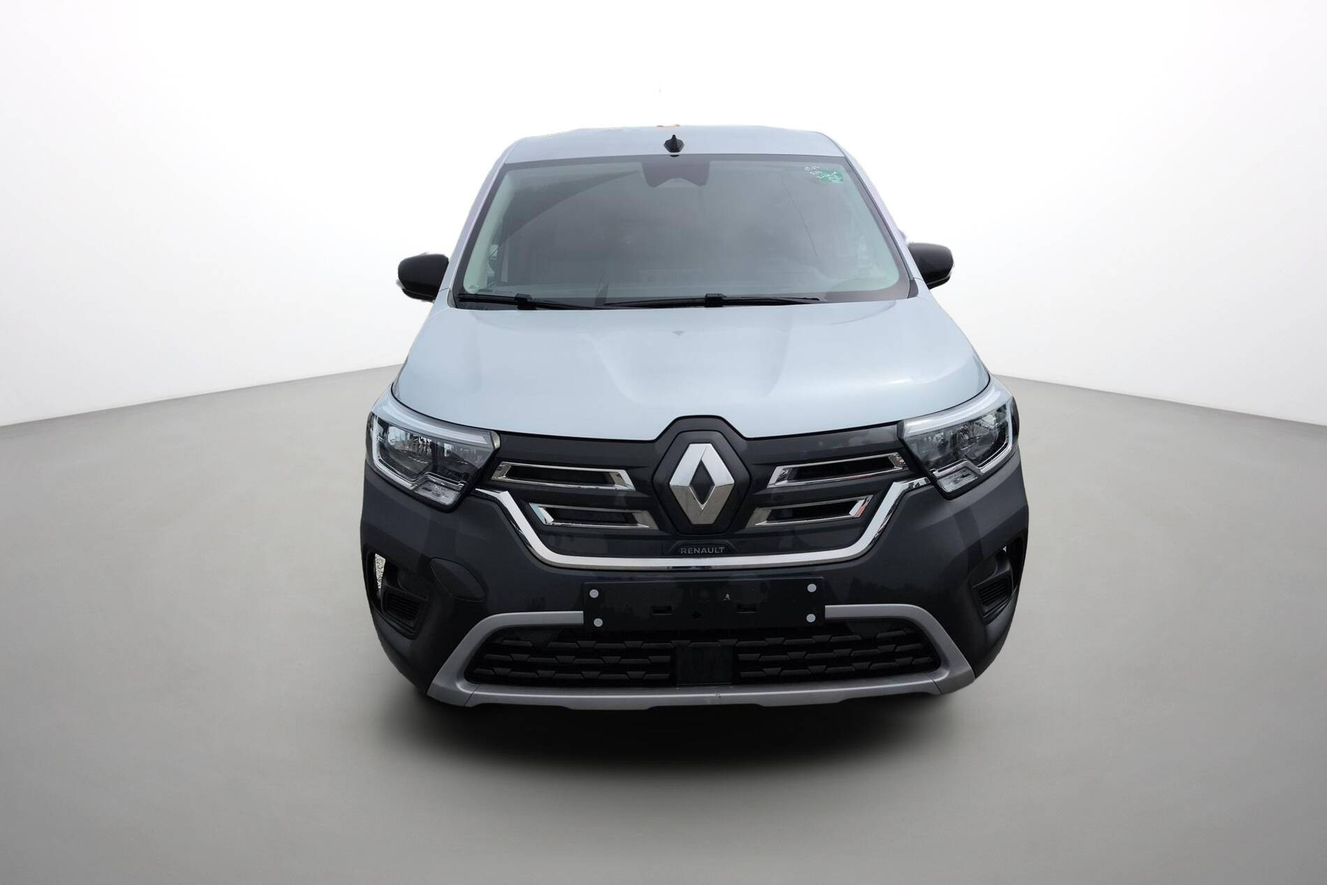 Renault Kangoo Van E-Tech  L2 EV45  DC 80KW occasion de 2024 en vente à Quimper