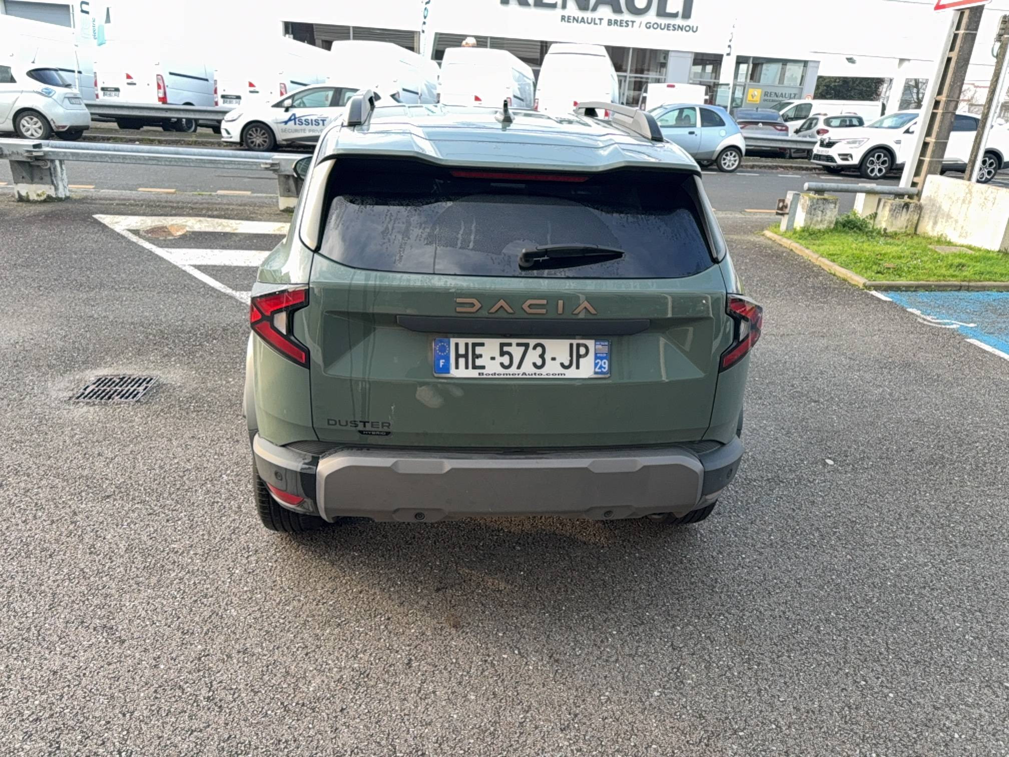 Vente en ligne Dacia Duster  Hybrid 140 au prix de 28 590 €