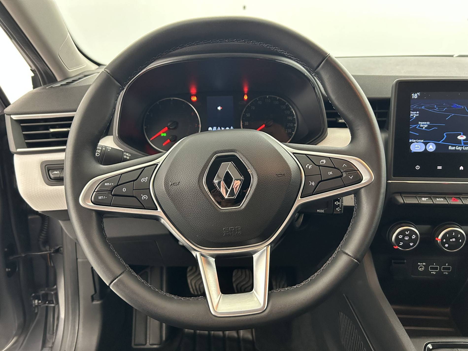 Vente en ligne Renault Clio 5 Clio TCe 90 au prix de 14 690 €