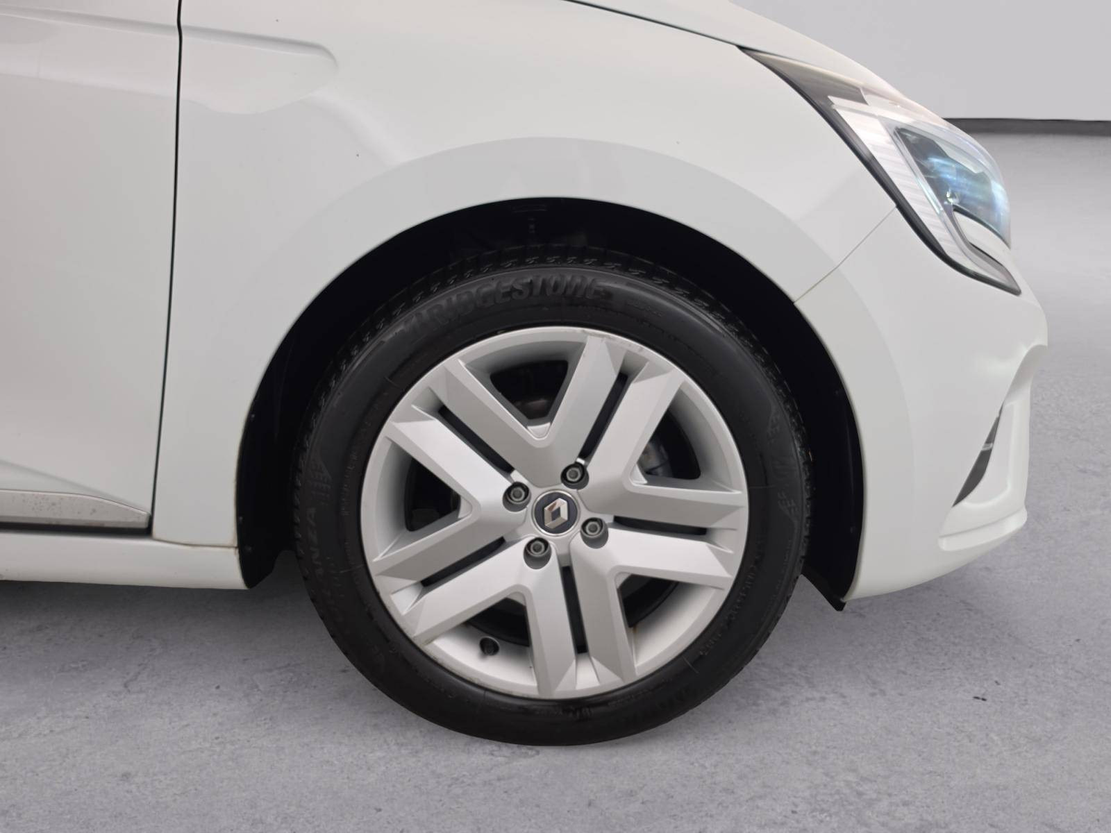Vente en ligne Renault Clio 5 Clio TCe 90 - 21N au prix de 12 991 €