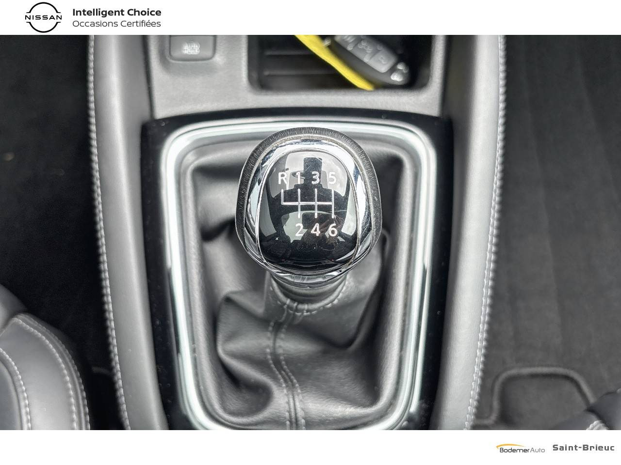 Vente en ligne Nissan Qashqai Qashqai 1.3 DIG-T 140 au prix de 16 990 €