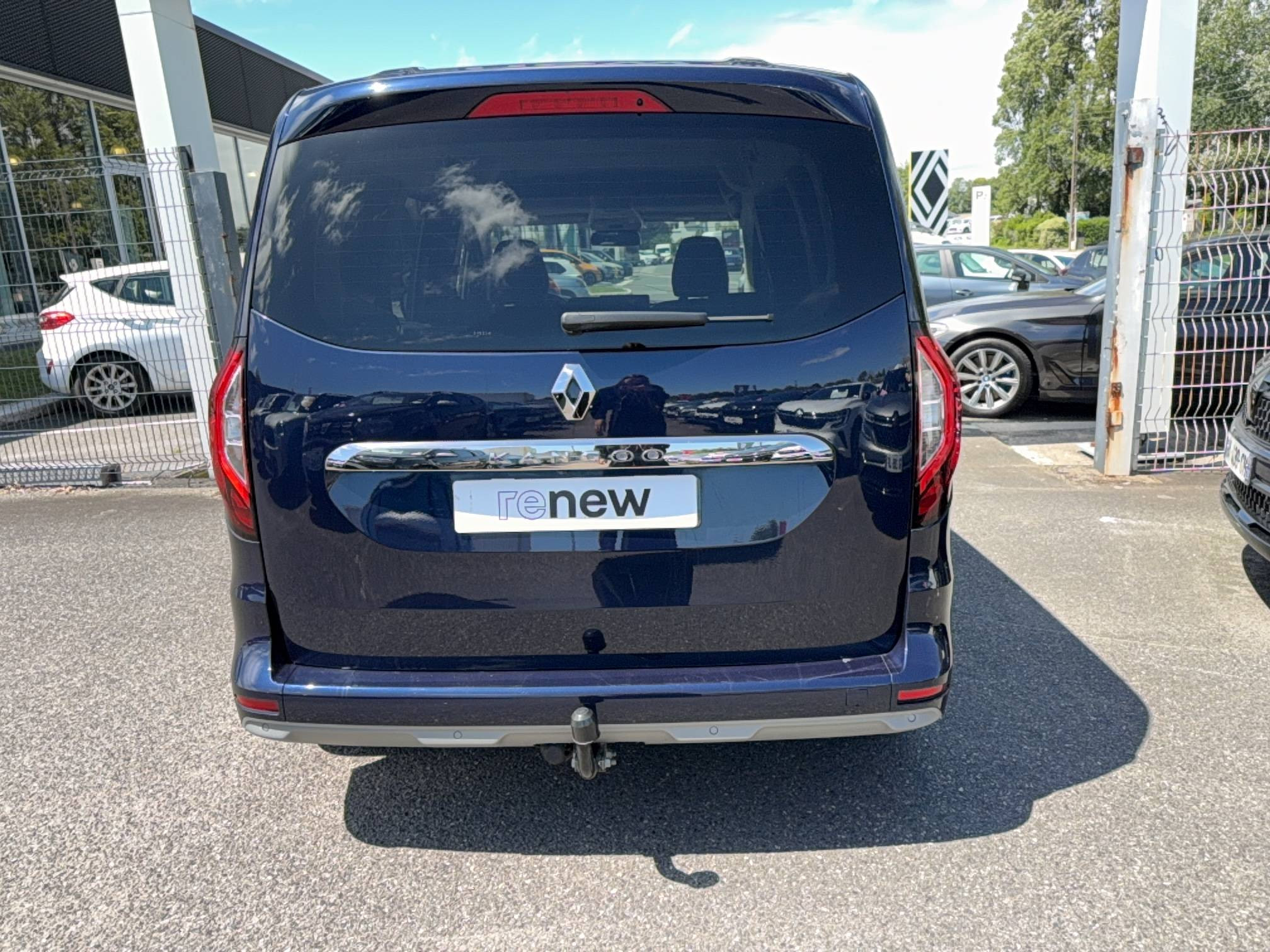 Vente en ligne Renault Kangoo  Blue dCi 95 au prix de 25 490 €