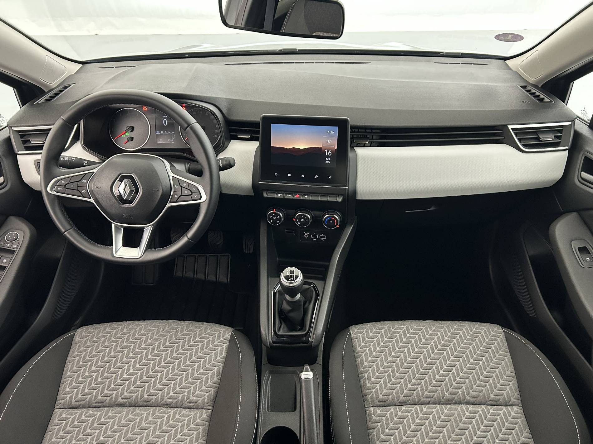 Vente en ligne Renault Clio 5 Clio TCe 90 au prix de 14 990 €