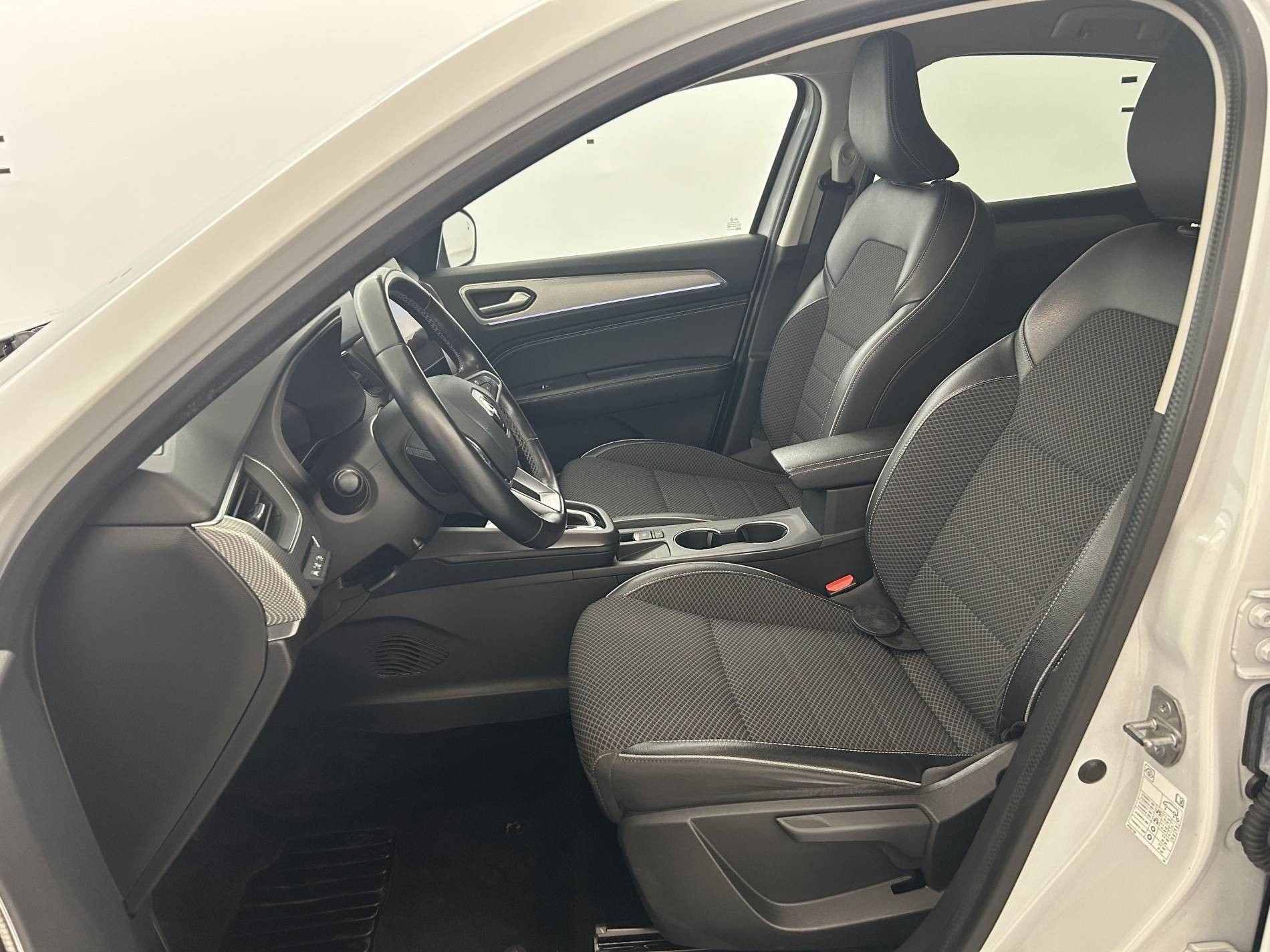 Vente en ligne Renault Arkana  E-Tech 145 - 21B au prix de 17 990 €
