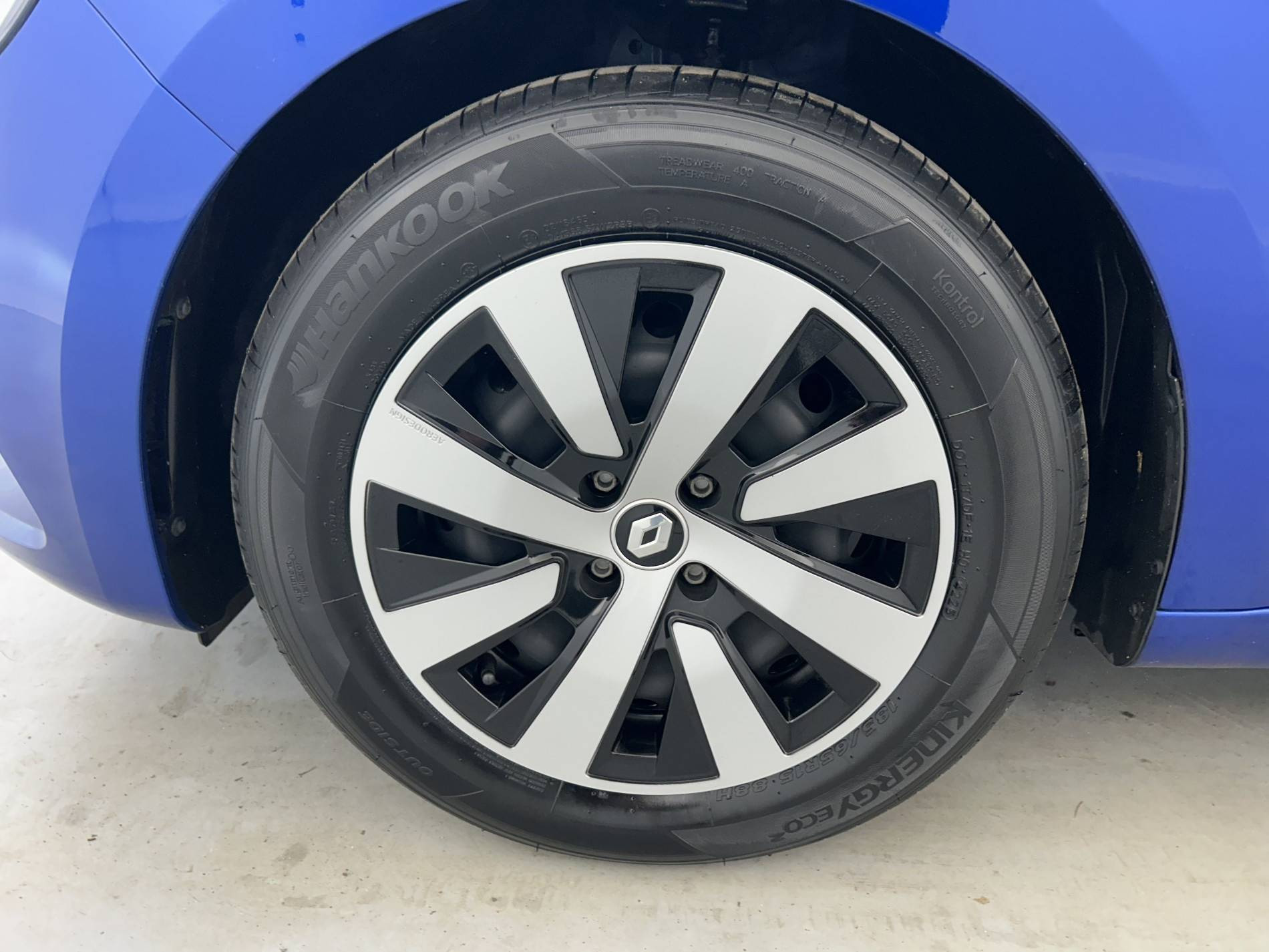 Vente en ligne Renault Clio 5 Clio TCe 90 au prix de 14 790 €