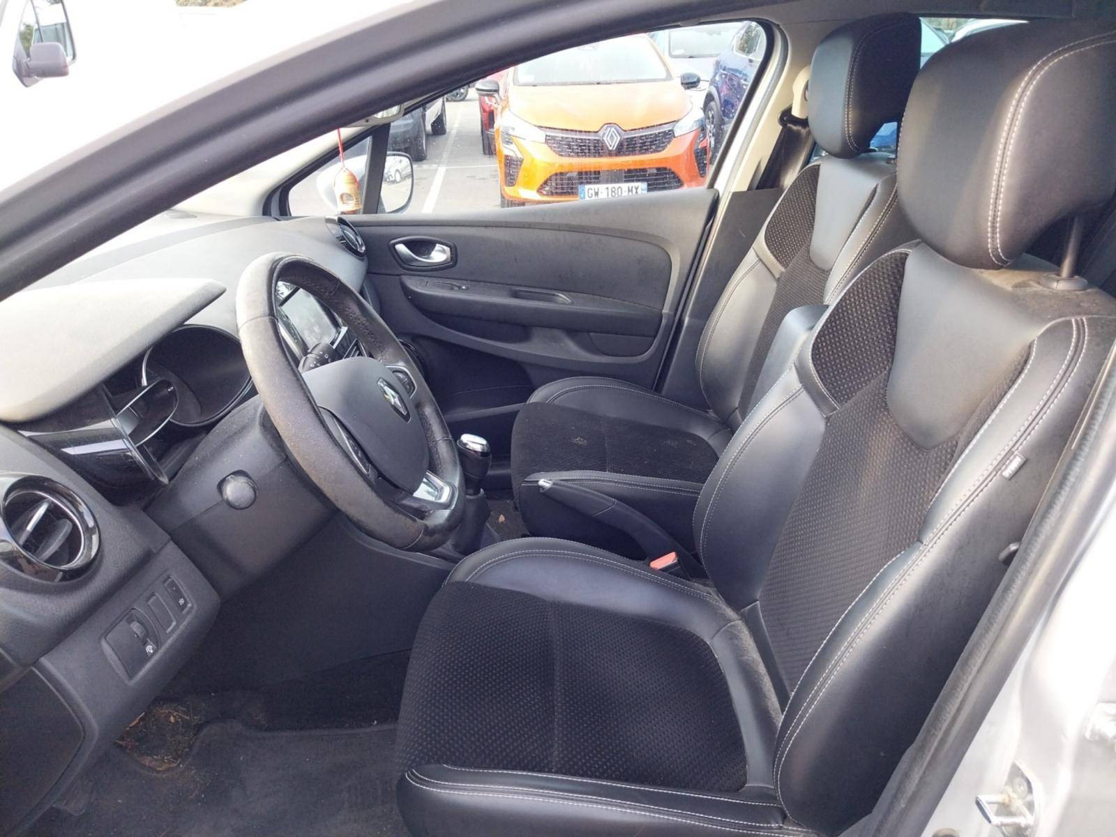Vente en ligne Renault Clio 4 Clio dCi 90 Energy au prix de 10 350 €