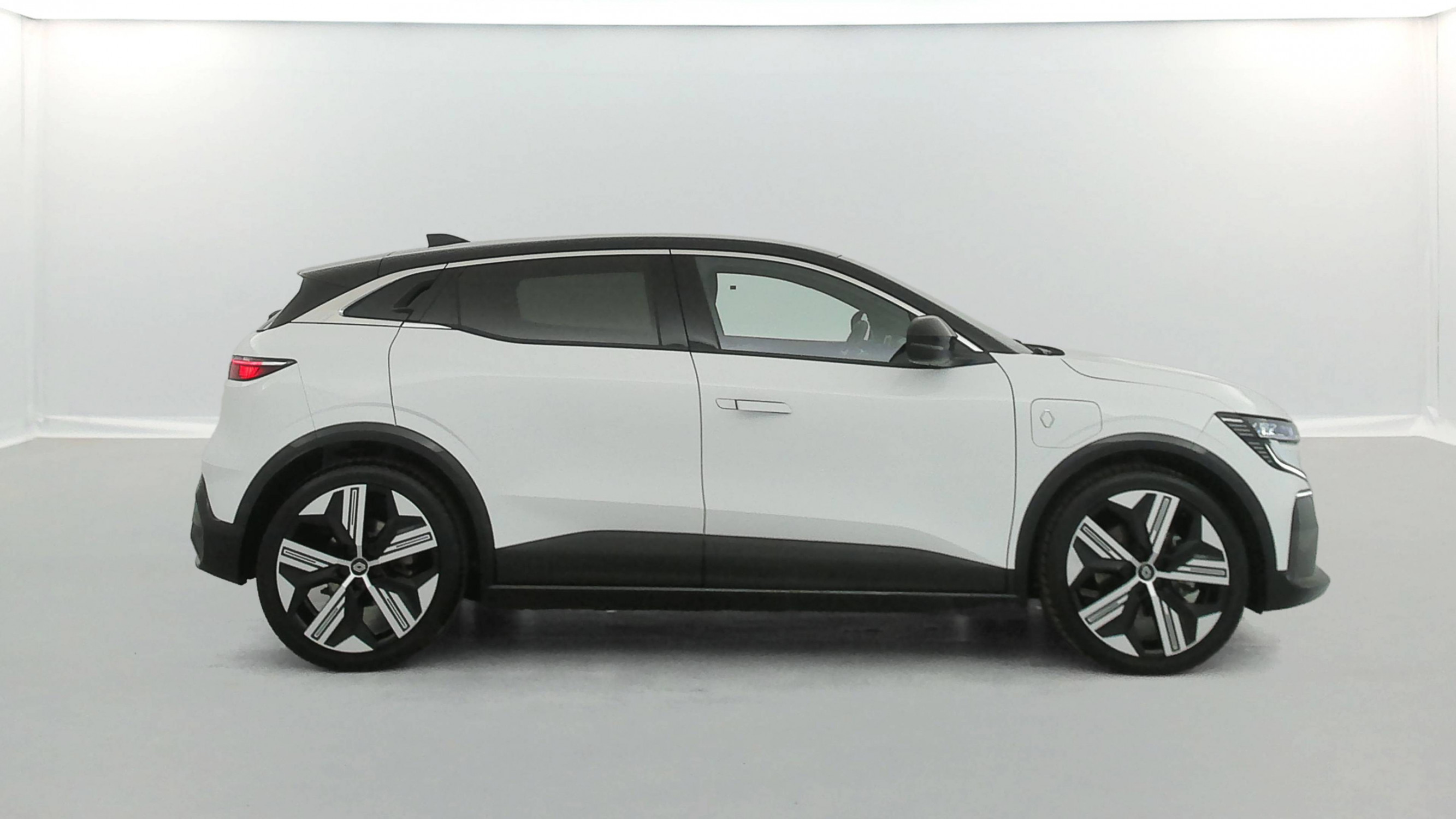 Vente en ligne Renault Megane E-Tech  220 ch autonomie confort GSR2 au prix de 33 990 €