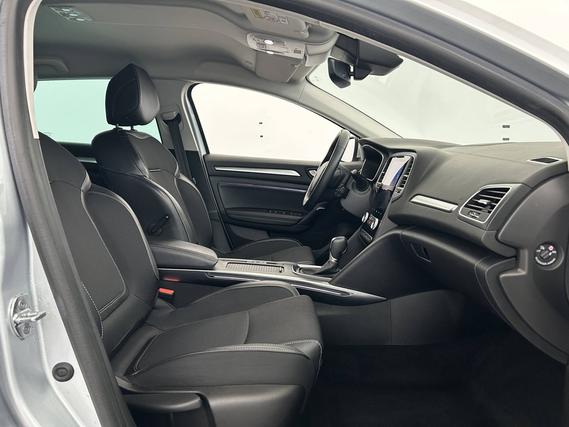 Vente en ligne Renault Megane 4 Estate Mégane IV Estate Blue dCi 115 EDC - 21N au prix de 15 990 €