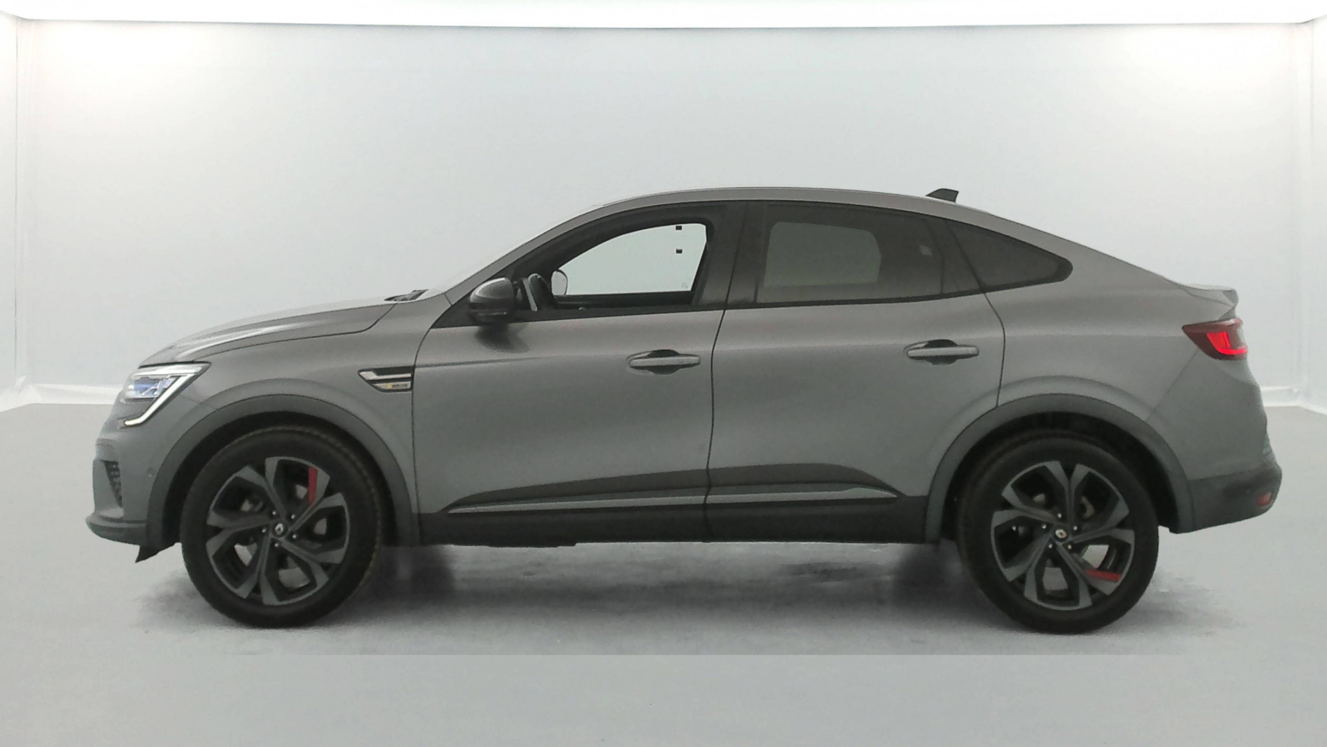 Vente en ligne Renault Arkana  E-Tech 145 - 21B au prix de 21 200 €