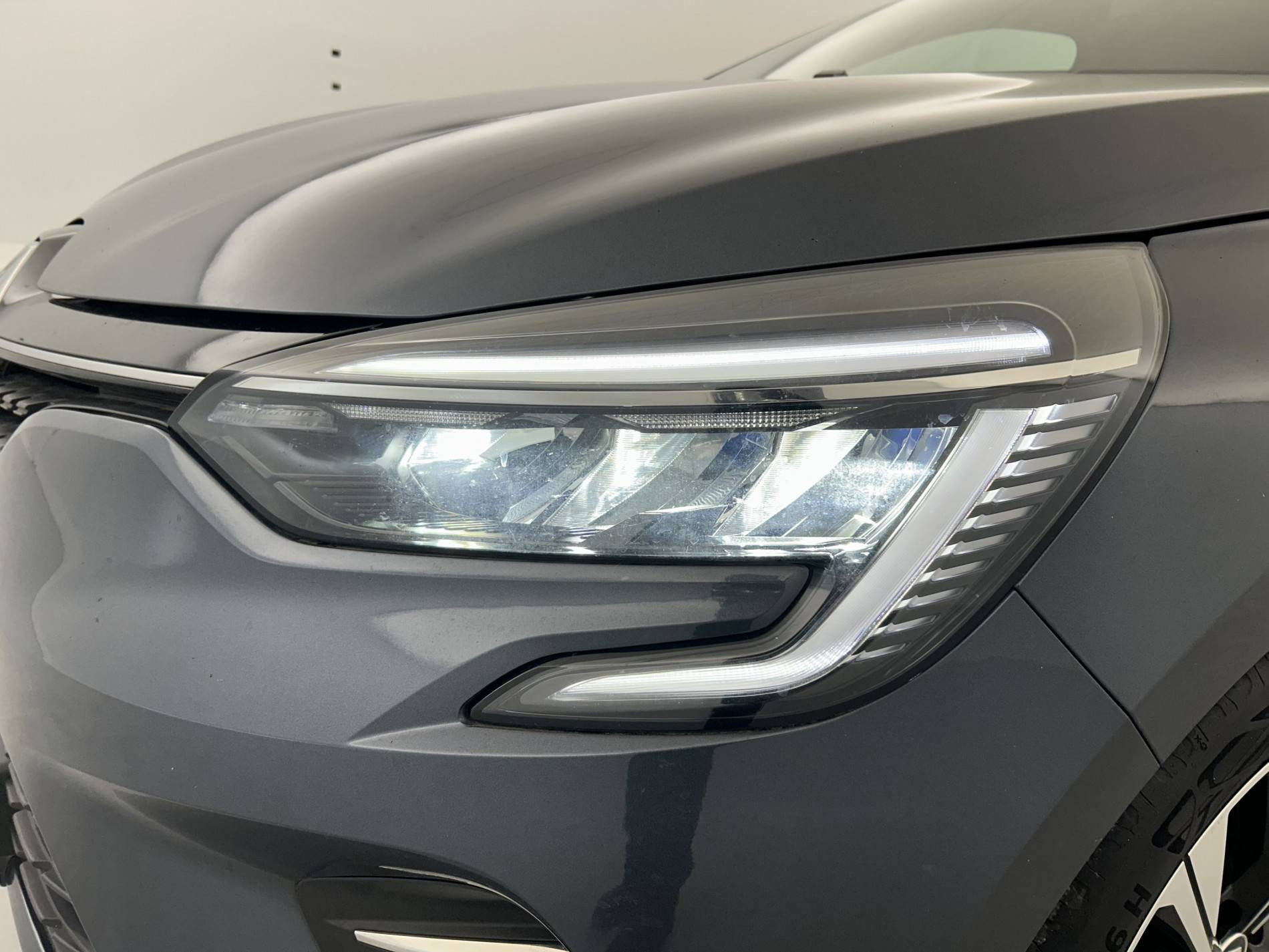 Vente en ligne Renault Clio 5 Clio TCe 90 - 21 au prix de 14 450 €