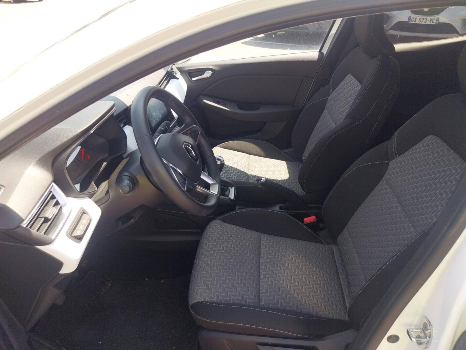 Vente en ligne Renault Clio 5 Clio TCe 90 au prix de 13 489 €