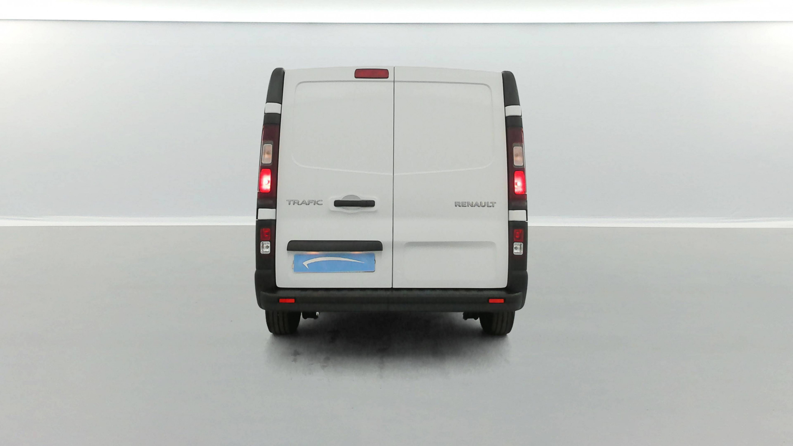 Vente en ligne Renault Trafic 3 Fourgon TRAFIC FGN L1H1 3000 KG BLUE DCI 130 au prix de 24 770 €