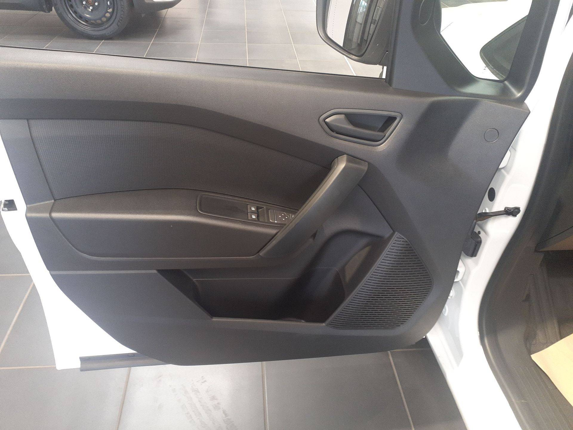 Vente en ligne Renault Kangoo Van  TOLE L1 BLUE DCI 95 AUTO au prix de 24 265 €