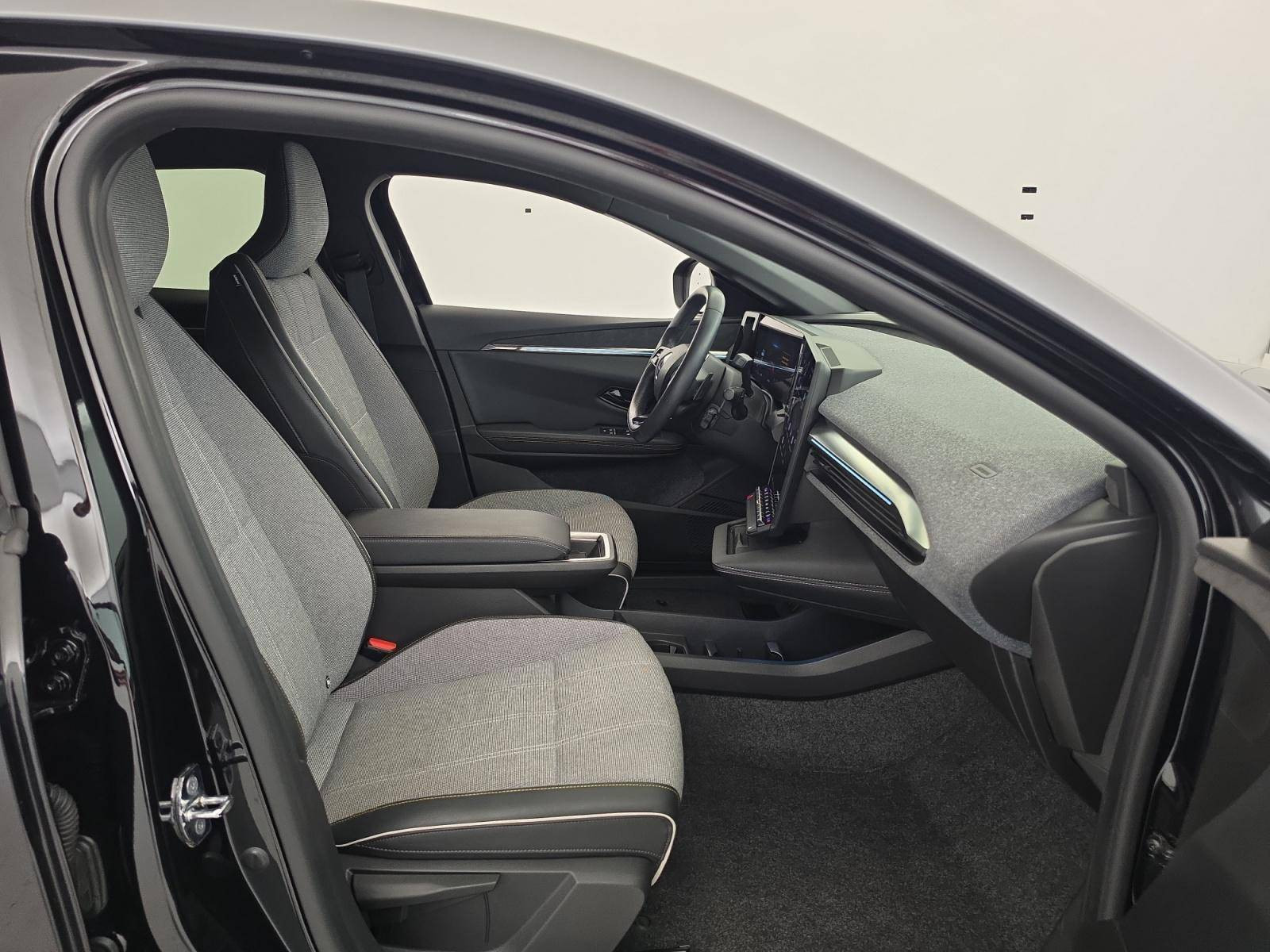 Vente en ligne Renault Megane E-Tech  EV60 220 ch super charge au prix de 23 990 €