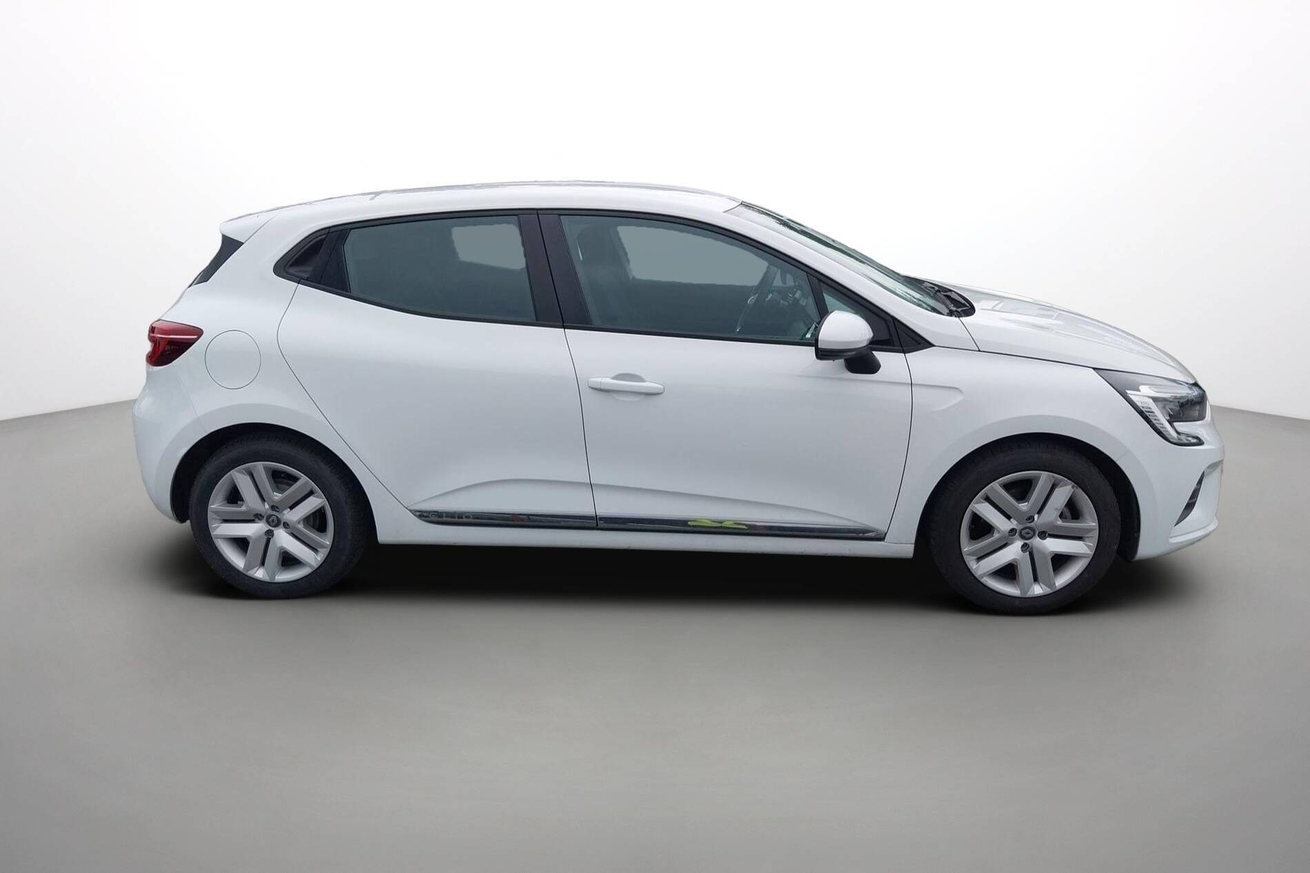 Vente en ligne Renault Clio 5 Clio E-Tech 140 - 21N au prix de 13 980 €