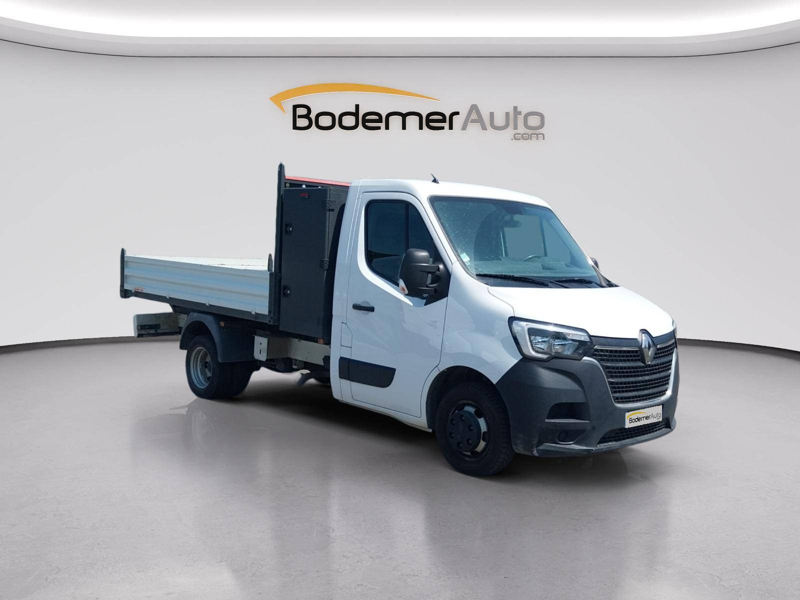 Vente en ligne Renault Master Benne MASTER BENNE PROP RJ3500 L3 COFFRE BLUE DCI 145 EURO VI au prix de 31 300 €