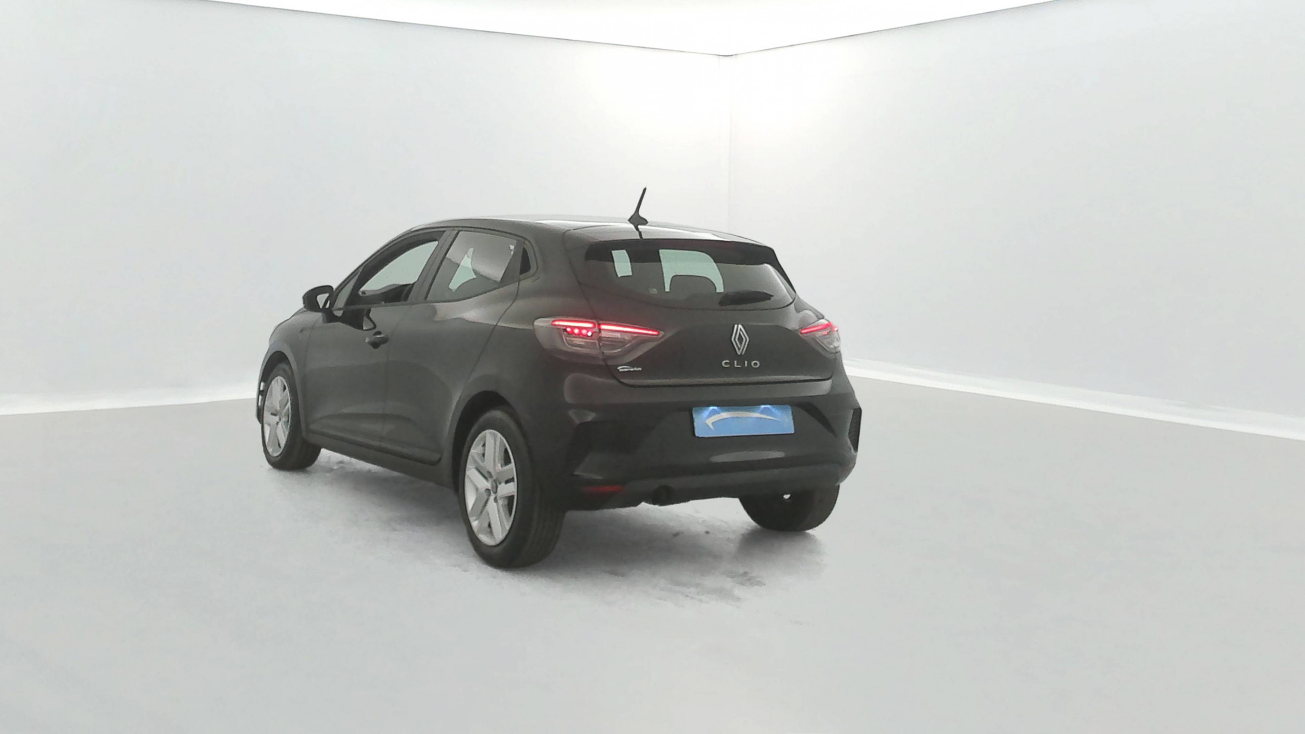 Vente en ligne Renault Clio 5 Clio Blue dCi 100 ch GSR2 au prix de 18 791 €
