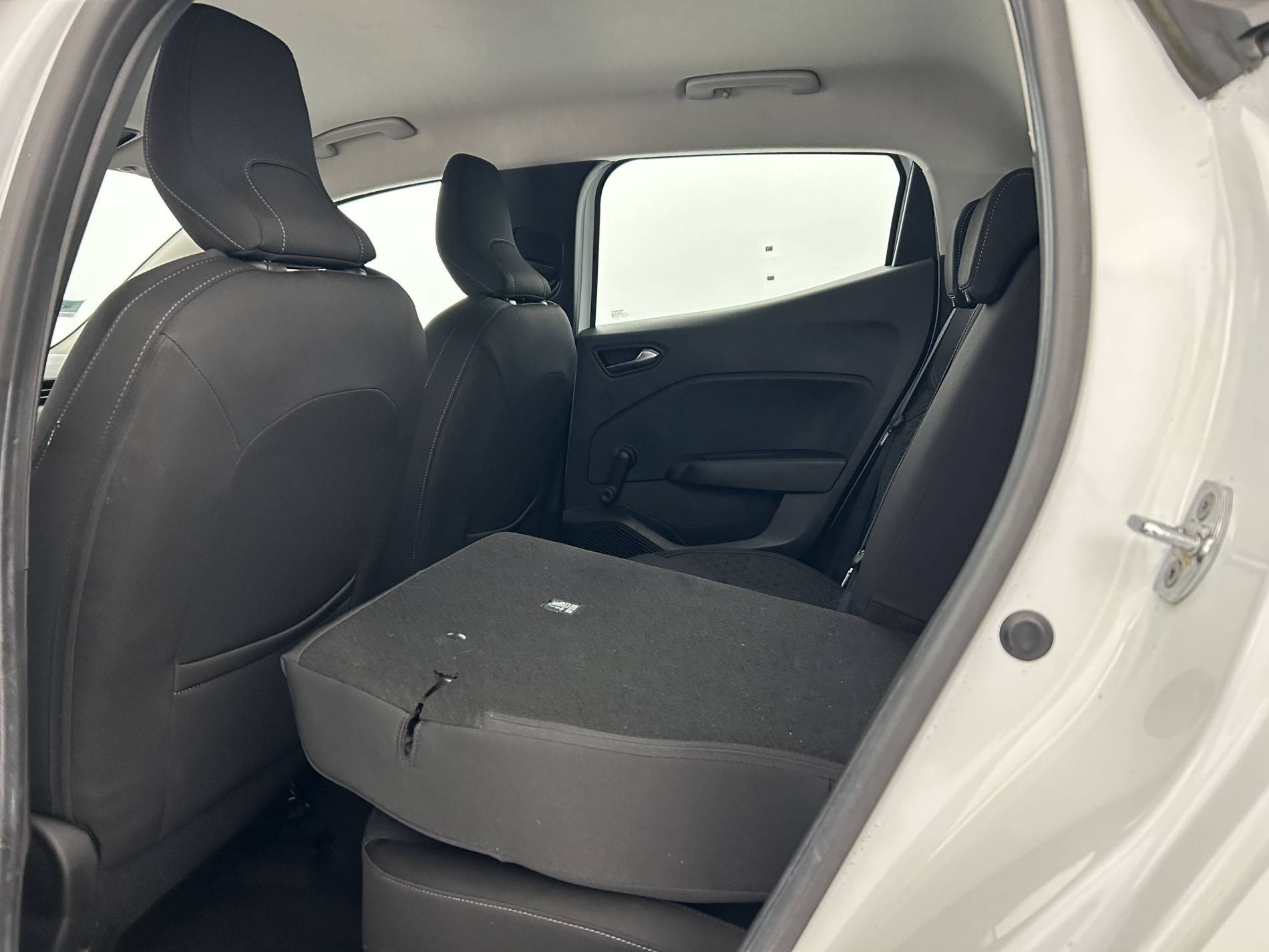 Vente en ligne Renault Clio 5 Clio Blue dCi 85 au prix de 12 990 €
