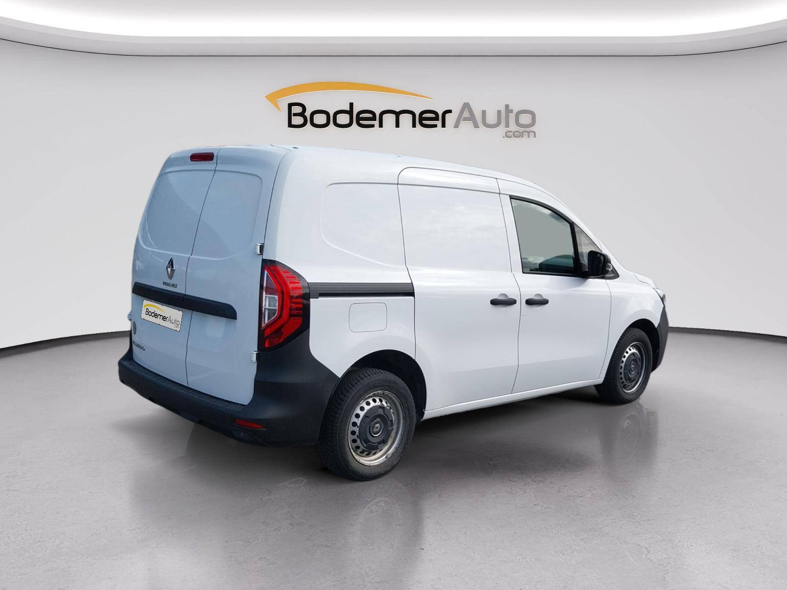 Vente en ligne Renault Kangoo Van  BLUE DCI 95 au prix de 14 490 €