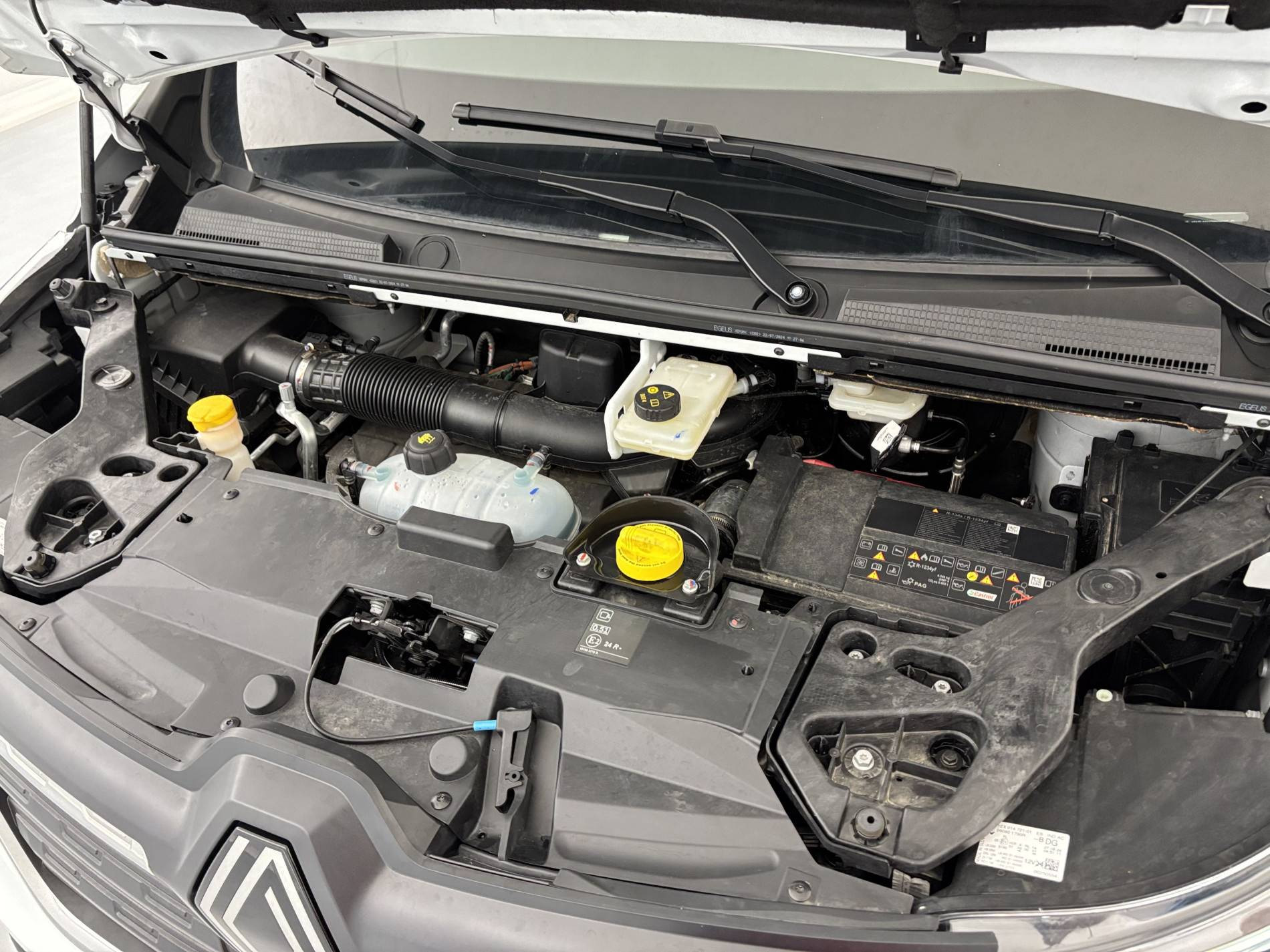 Vente en ligne Renault Trafic 3 Fourgon TRAFIC FG BLUE DCI 130 L1H1 3T GSR2 au prix de 22 990 €