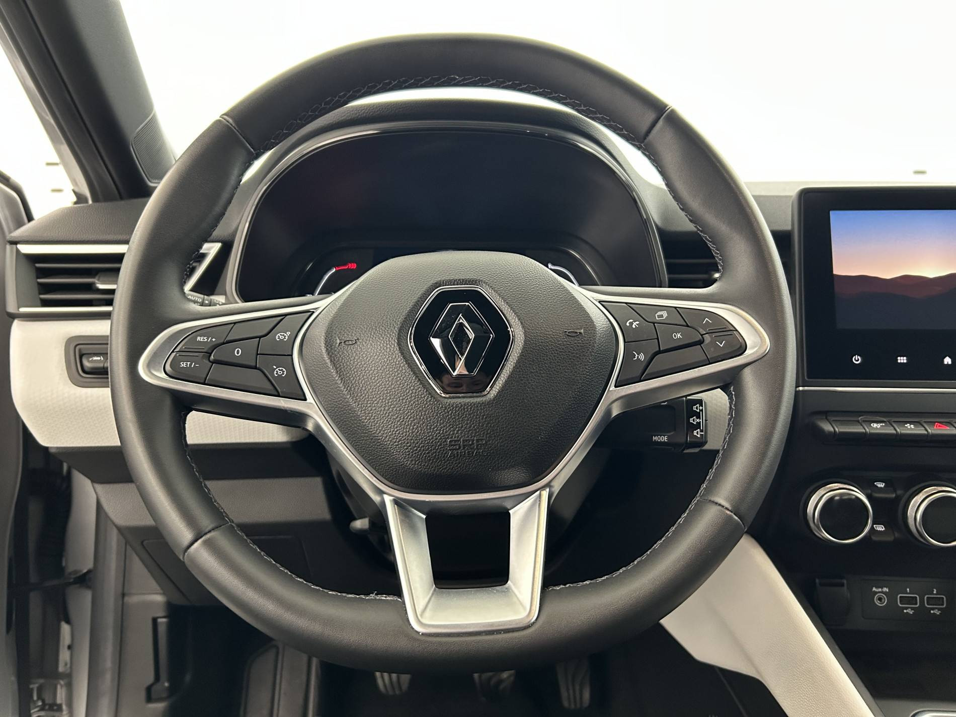 Vente en ligne Renault Clio 5 Clio TCe 140 - 21N au prix de 15 790 €