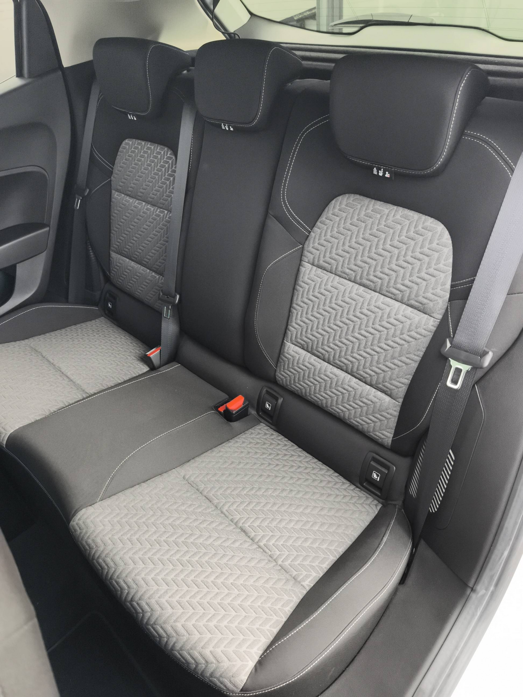 Vente en ligne Renault Clio 5 Clio E-Tech full hybrid 145 au prix de 16 990 €