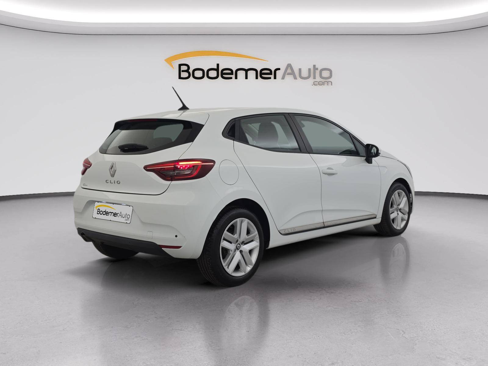 Vente en ligne Renault Clio 5 Clio SCe 65 - 21N au prix de 12 900 €