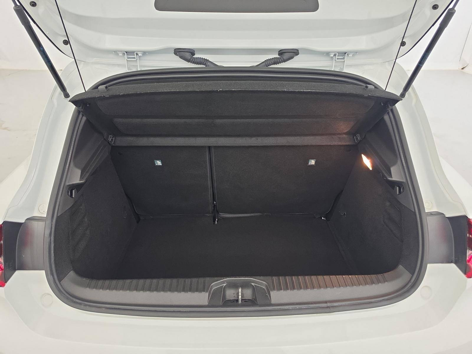 Vente en ligne Renault Clio 5 Clio TCe 90 - 21N au prix de 14 490 €