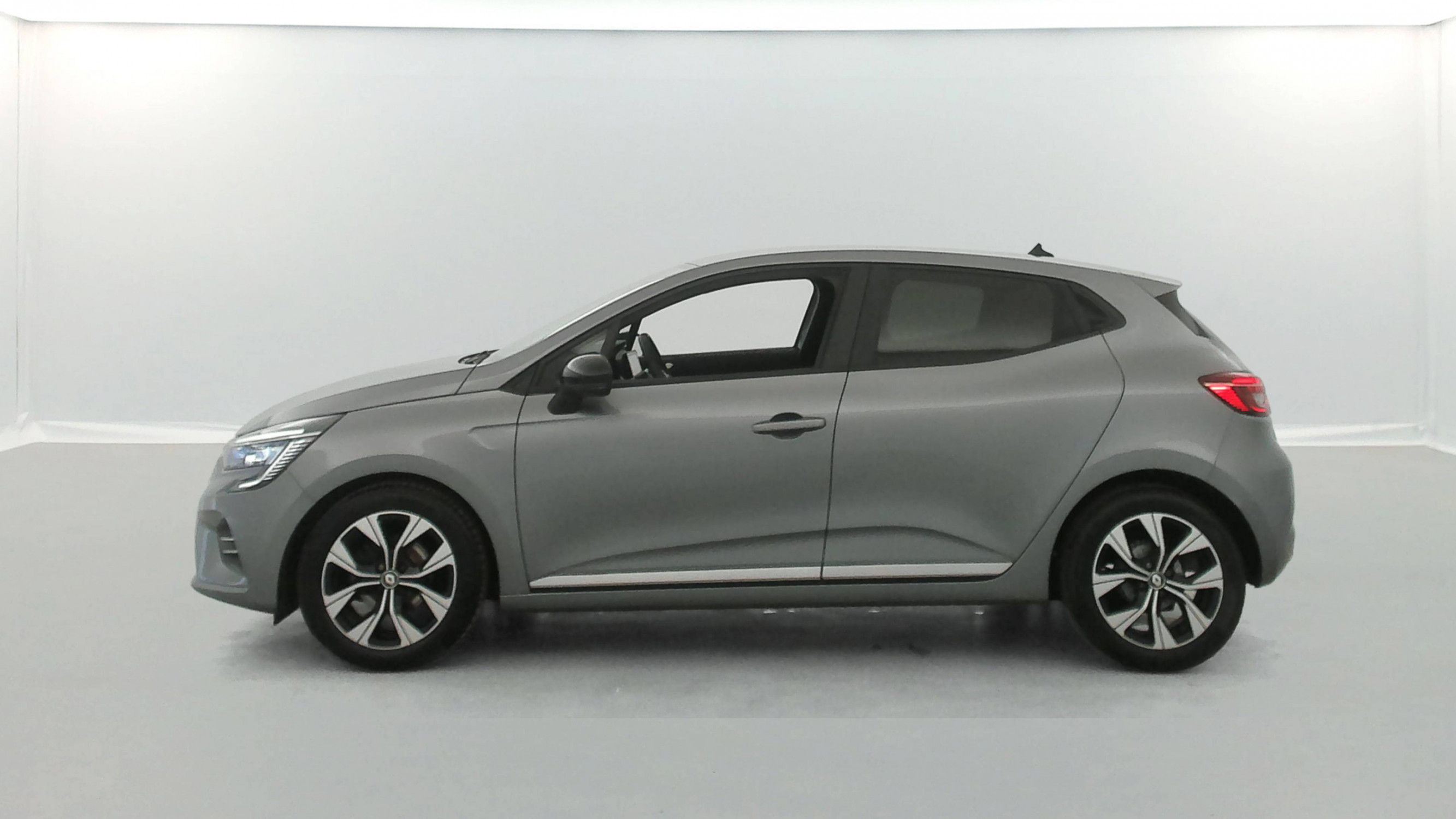Vente en ligne Renault Clio 5 Clio TCe 100 GPL au prix de 13 990 €