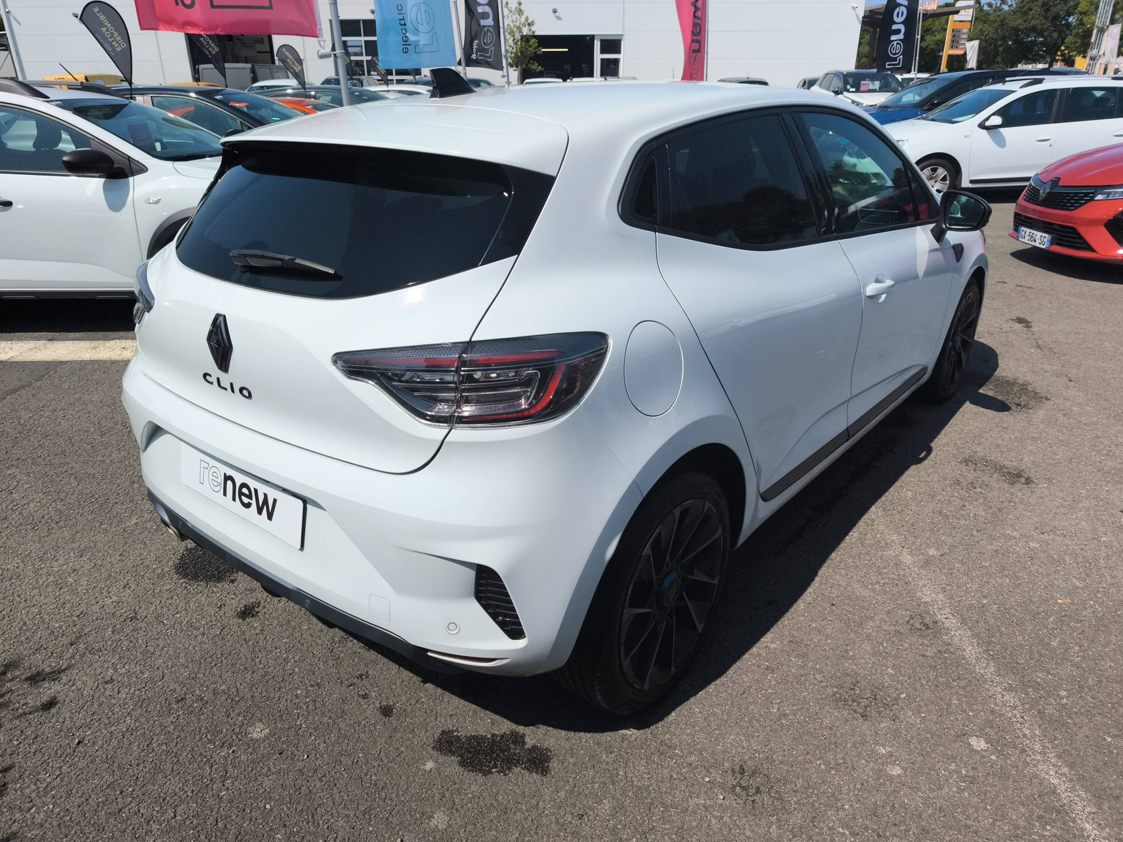 Vente en ligne Renault Clio 5 Clio TCe 90 au prix de 18 490 €