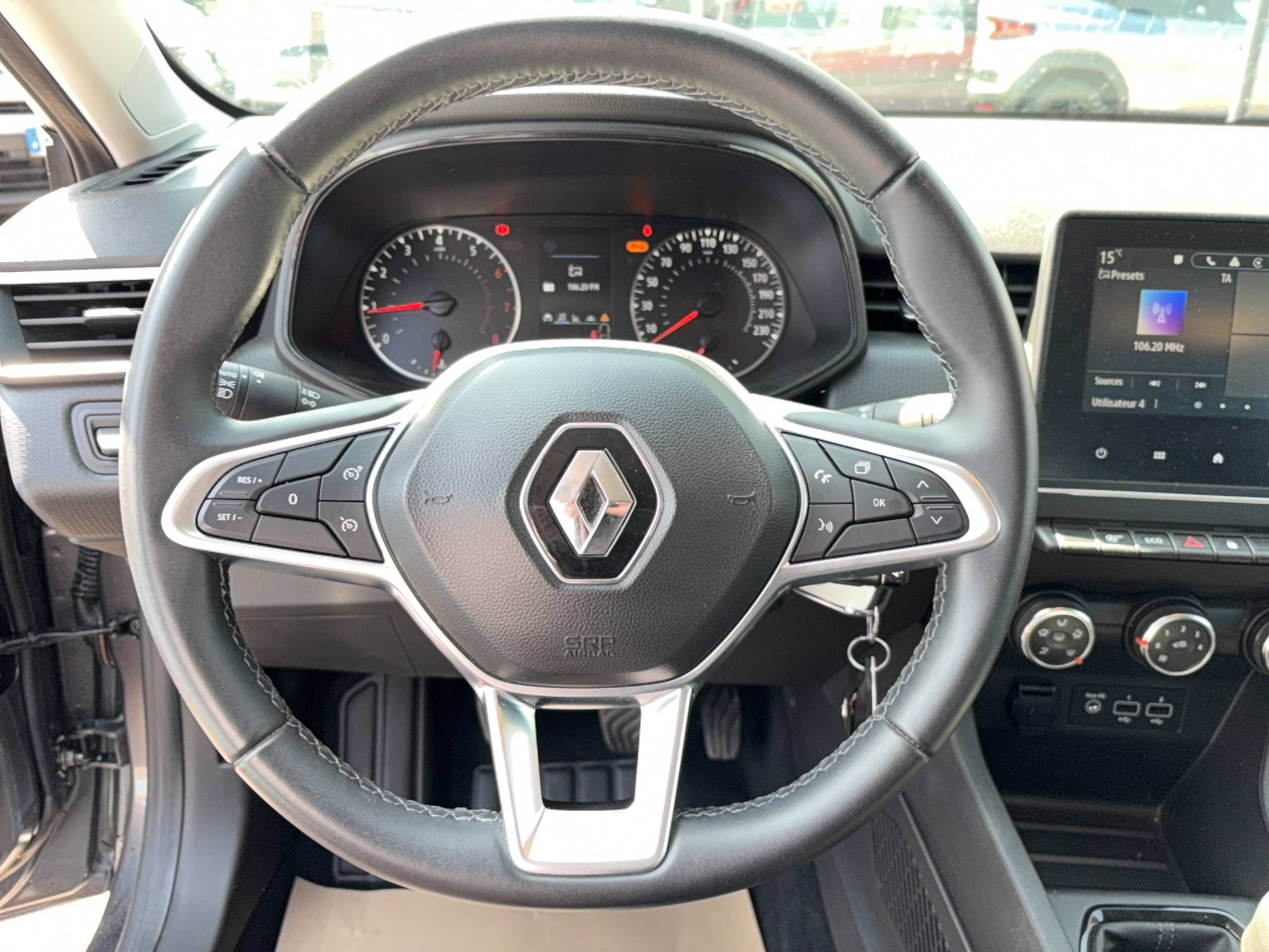 Vente en ligne Renault Clio 5 Clio TCe 90 au prix de 14 290 €