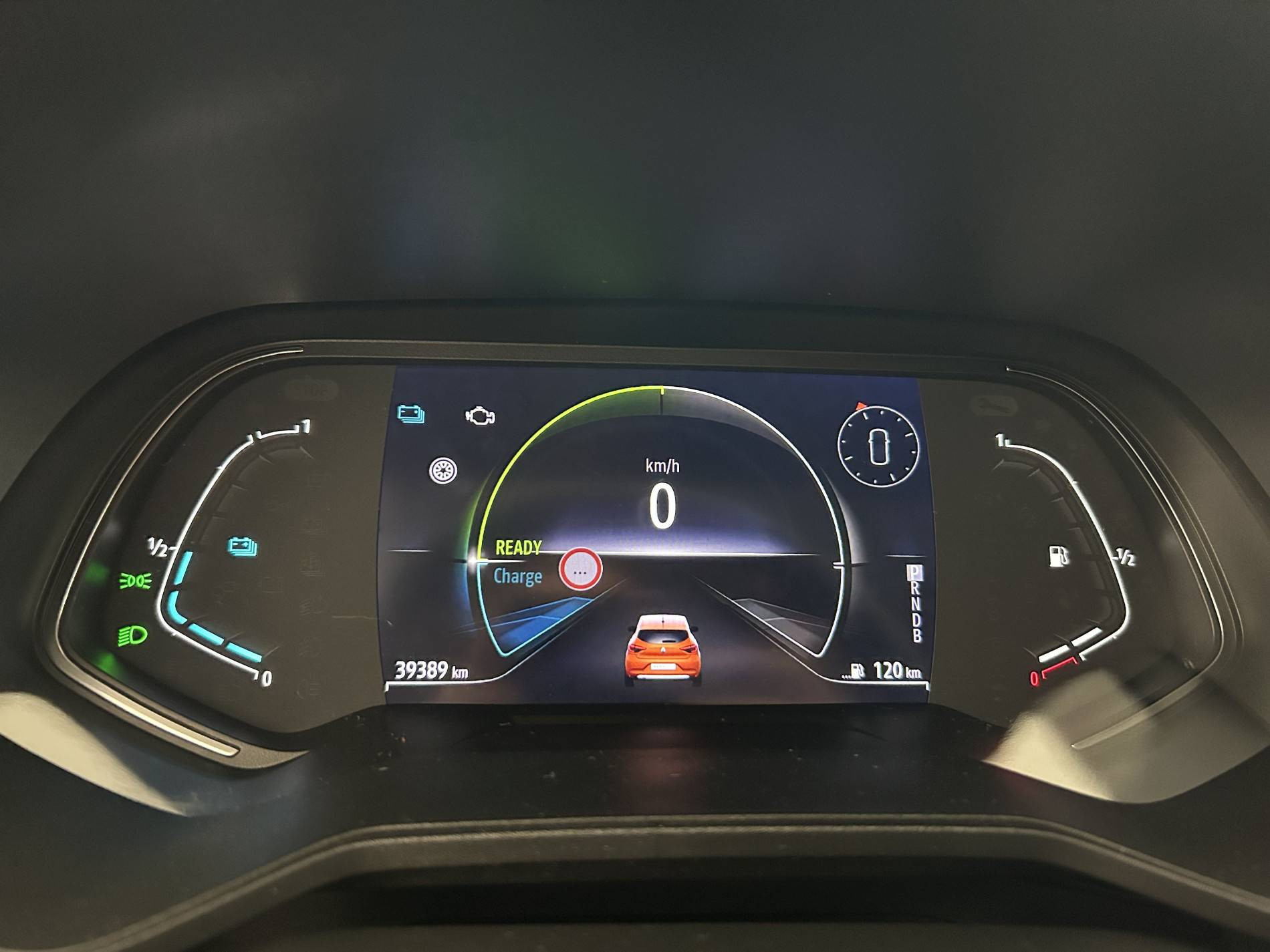 Vente en ligne Renault Clio 5 Clio E-Tech full hybrid 145 au prix de 17 390 €