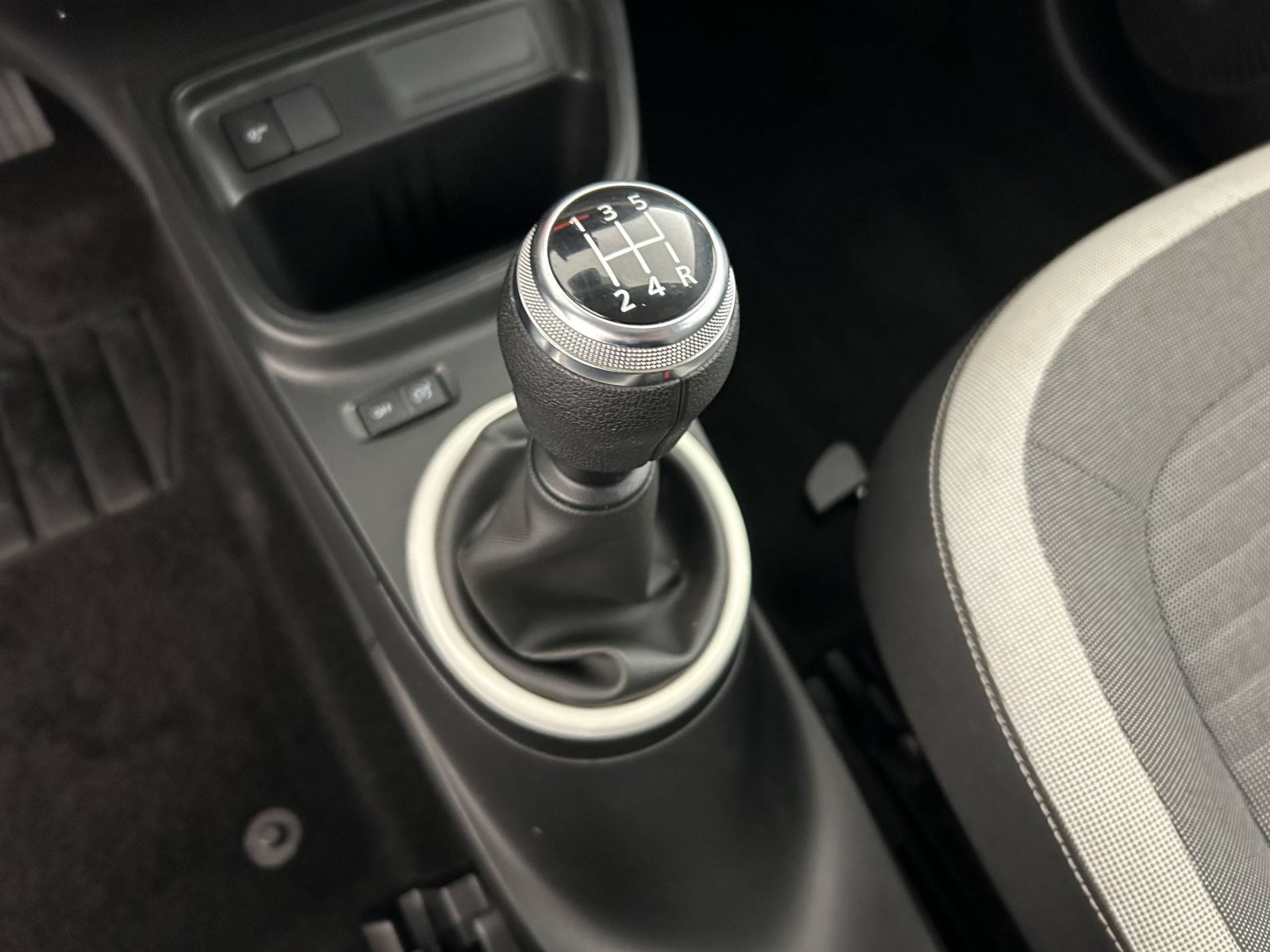 Vente en ligne Renault Twingo 3  SCe 65 - 21 au prix de 10 490 €