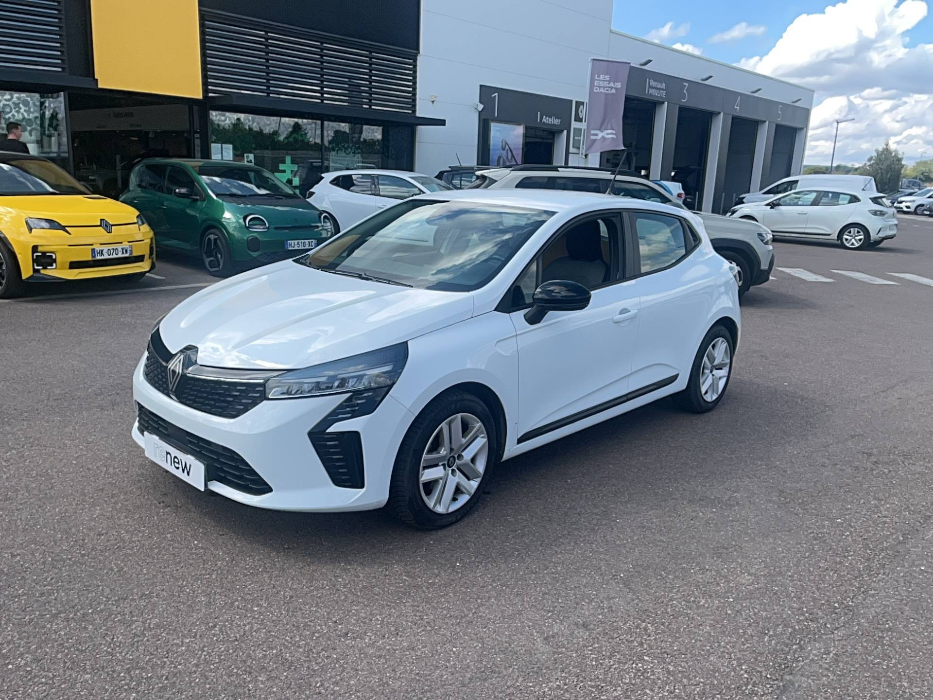 Vente en ligne Renault Clio 5 CLIO SOCIETE BLUE DCI 100 hc GSR2 au prix de 1 €