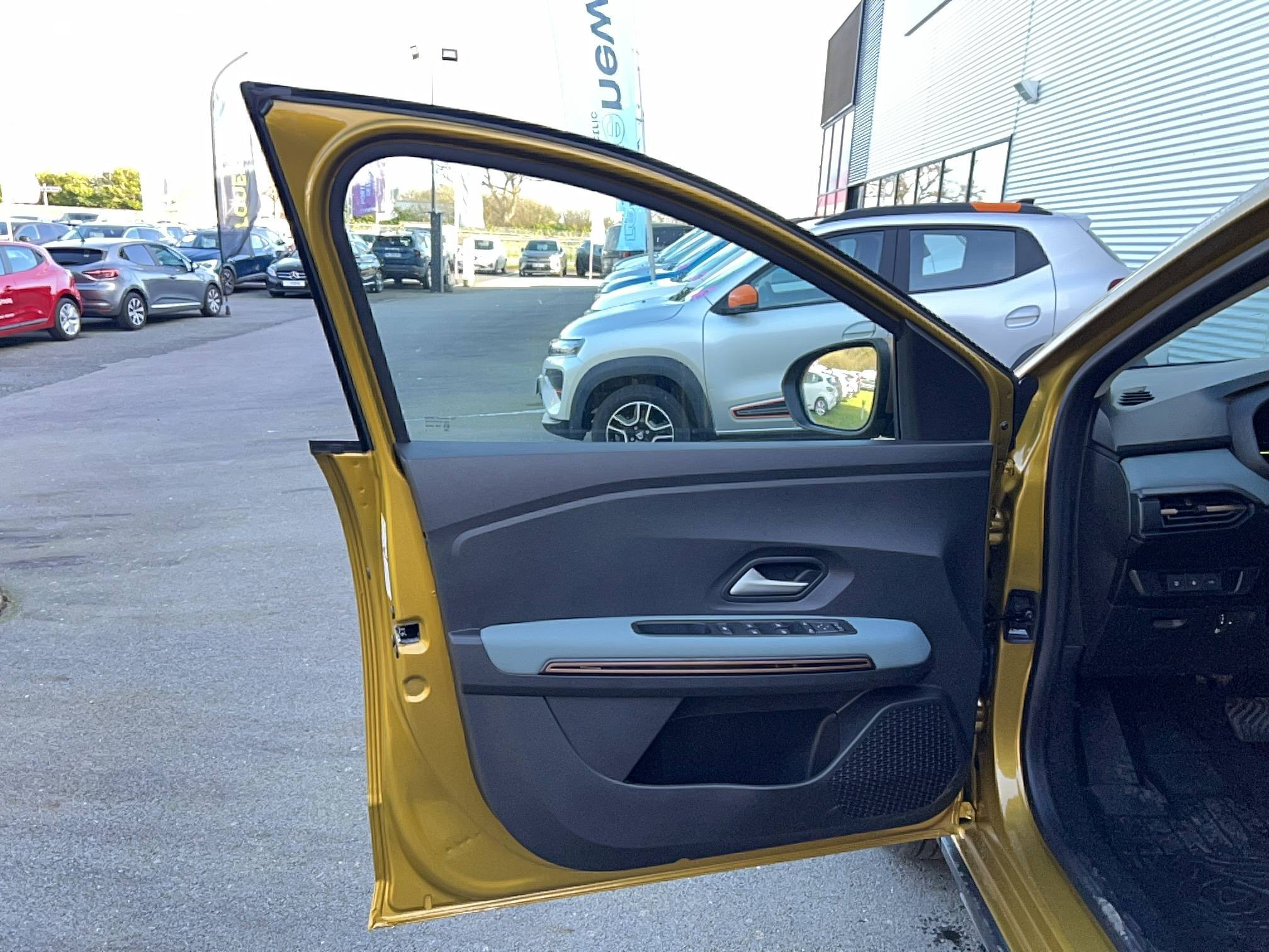 Vente en ligne Dacia Sandero Sandero ECO-G 120 auto au prix de 21 990 €