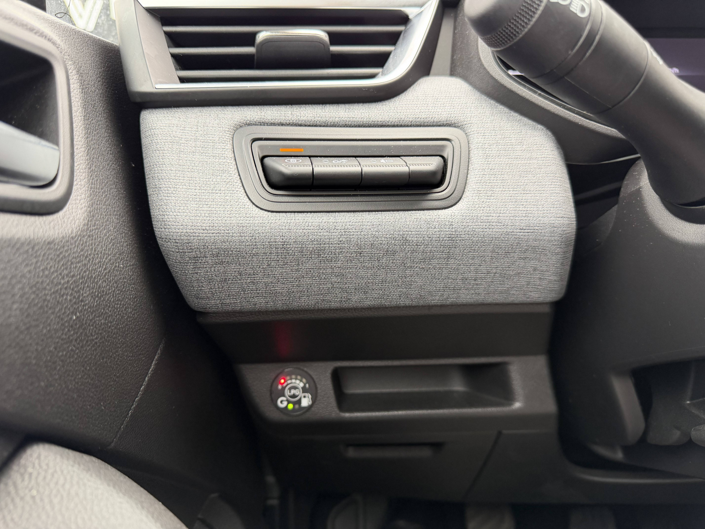 Vente en ligne Renault Clio 5 Clio Eco-G 100 ch GSR2 au prix de 15 990 €