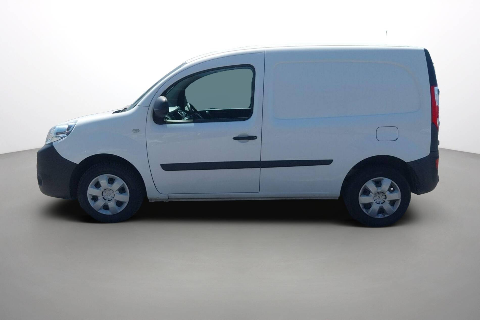 Vente en ligne Renault Kangoo Express  BLUE DCI 80 au prix de 10 490 €