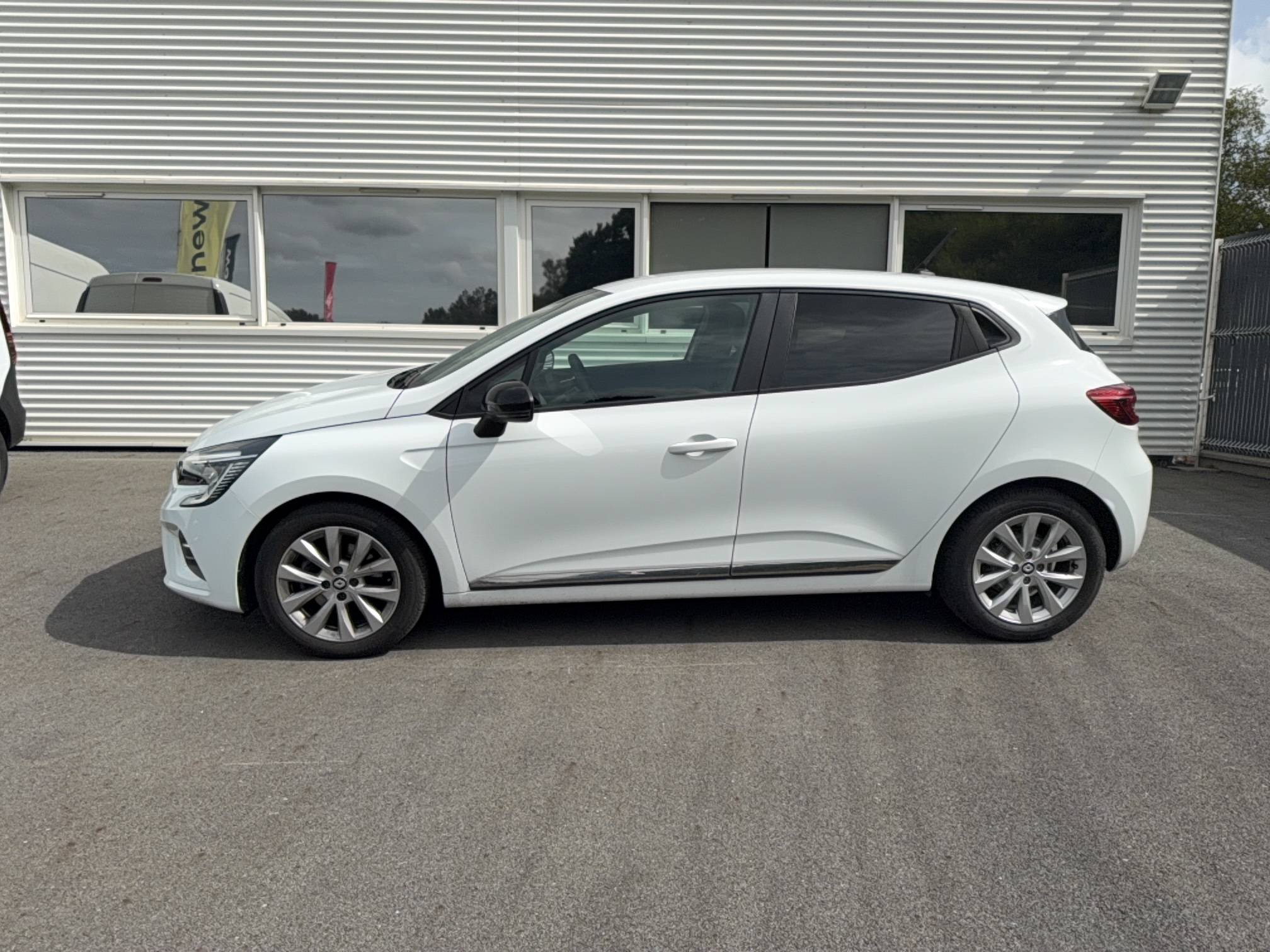 Vente en ligne Renault Clio 5 Clio Blue dCi 100 au prix de 15 990 €