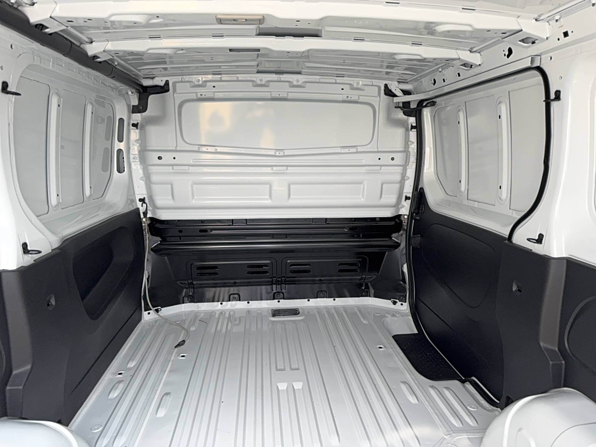 Vente en ligne Renault Trafic Van E-Tech TRAFIC E-TECH ELECTRIQUE FGN L1H1 3T AC22 au prix de 35 300 €