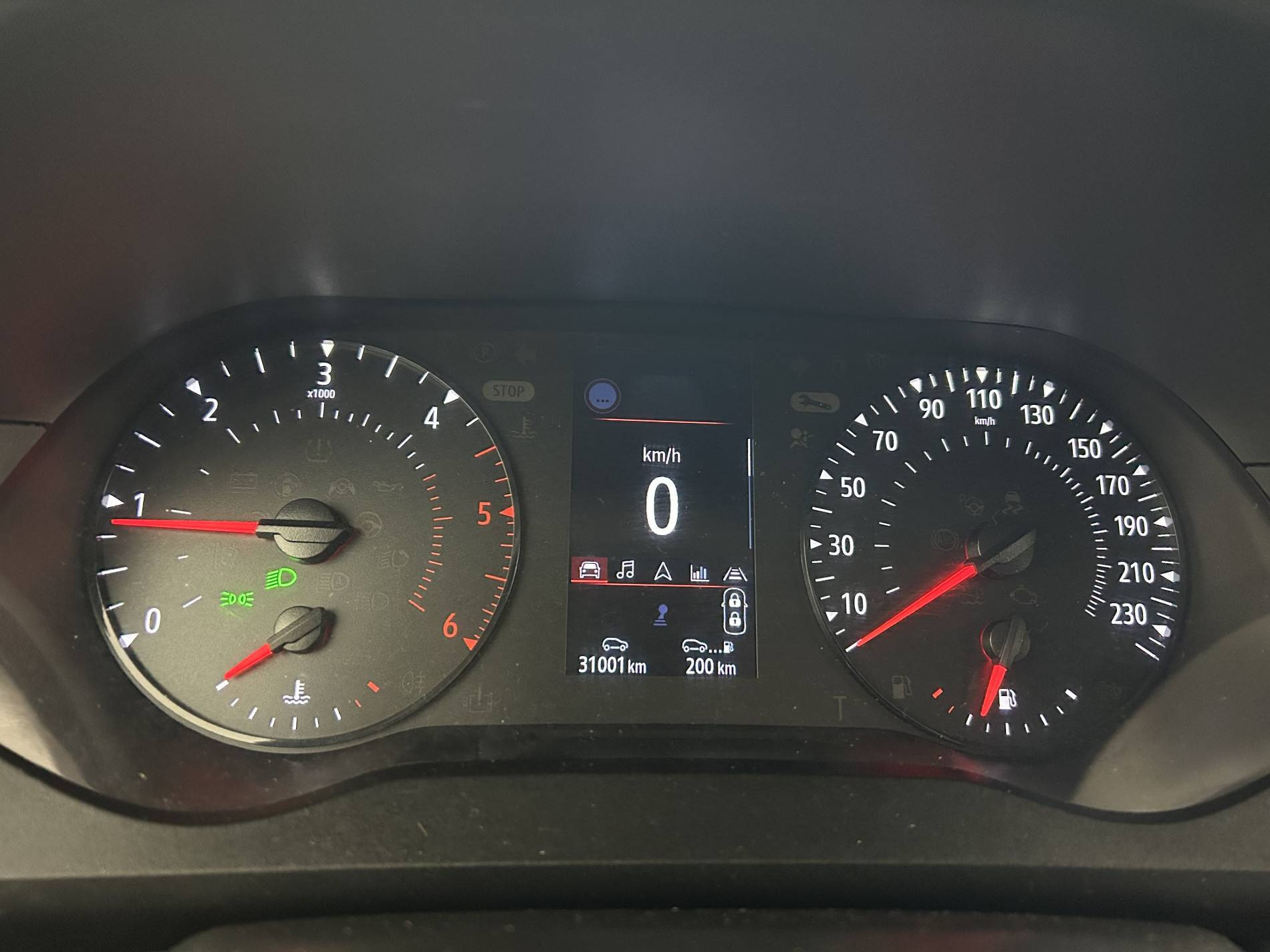 Vente en ligne Renault Kangoo Van  BLUE DCI 95 au prix de 18 790 €