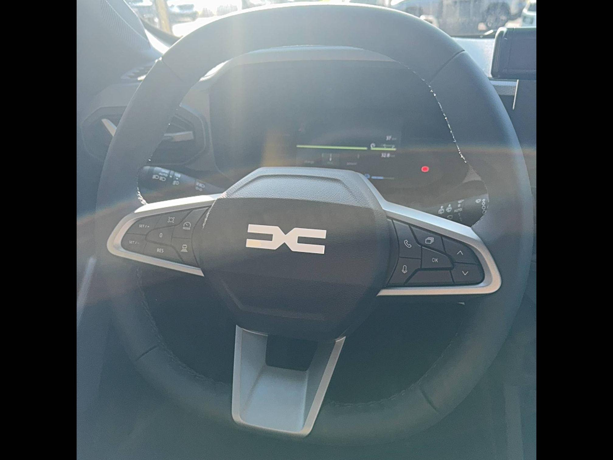 Vente en ligne Dacia Duster  Hybrid 155 au prix de 28 200 €