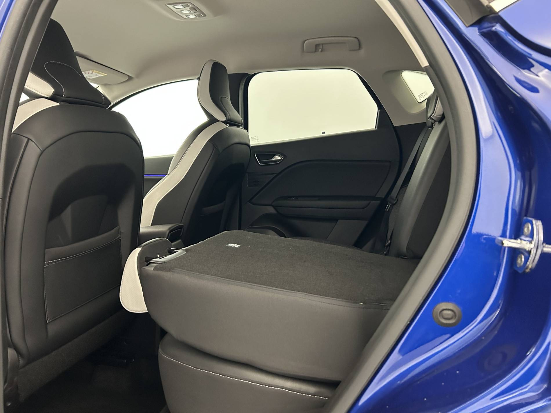Vente en ligne Renault Captur  Blue dCi 115 EDC au prix de 15 970 €