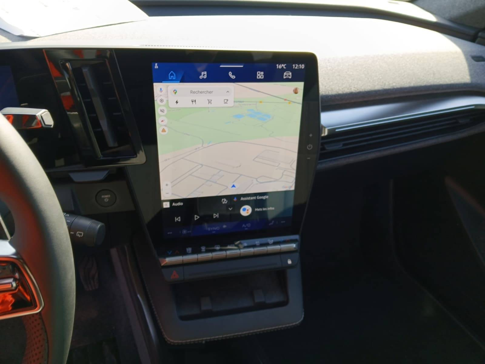 Vente en ligne Renault Scenic E-Tech Scenic E-Tech électrique 220 ch grande autonomie au prix de 38 990 €