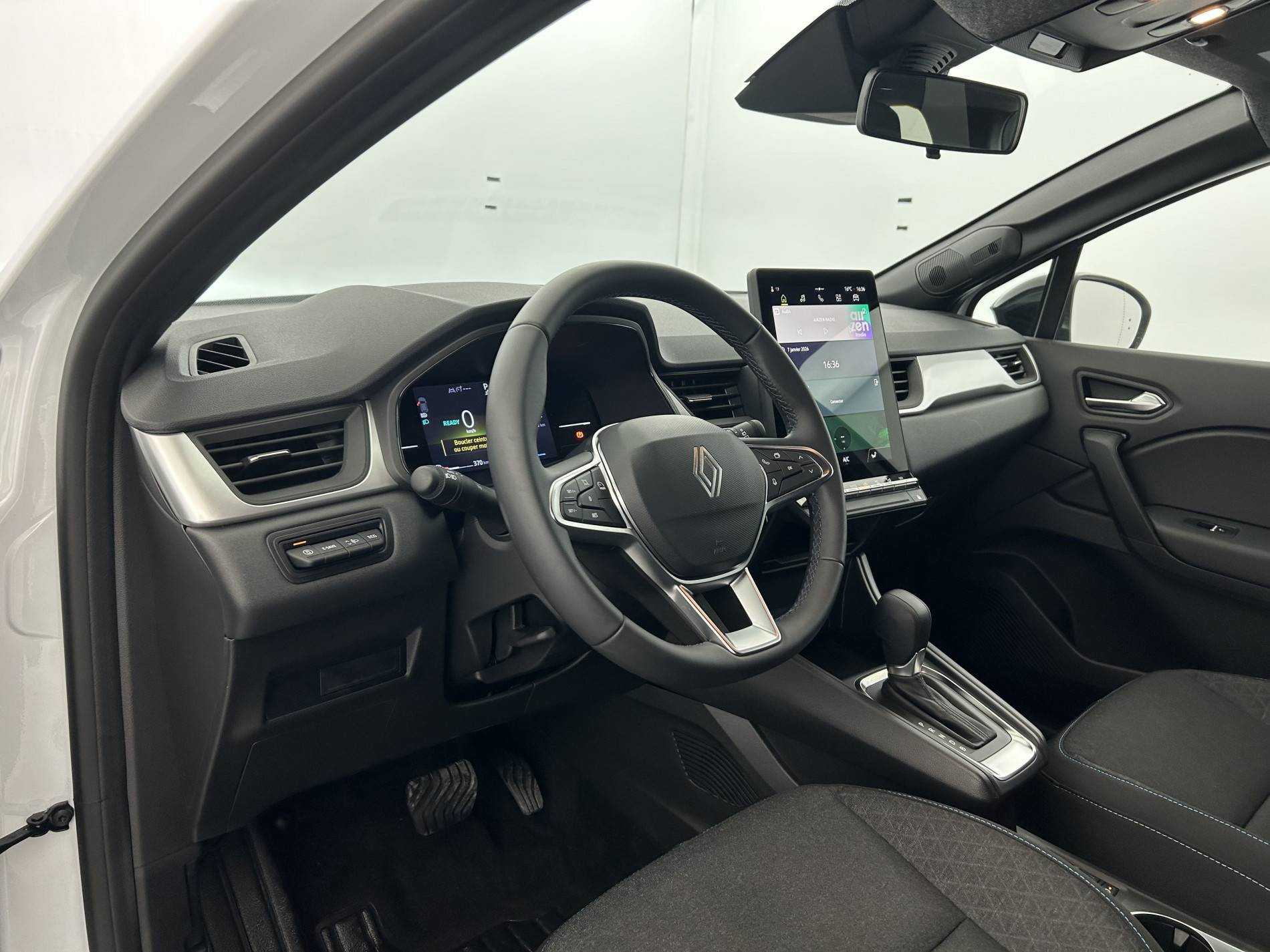 Vente en ligne Renault Symbioz  E-Tech full hybrid 145 au prix de 24 490 €