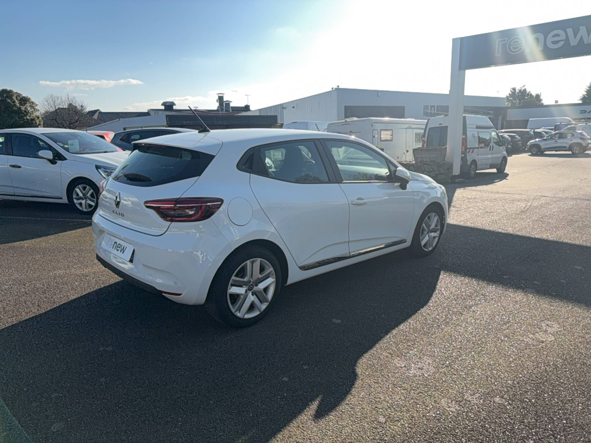 Vente en ligne Renault Clio 5 Clio Blue dCi 115 au prix de 13 990 €