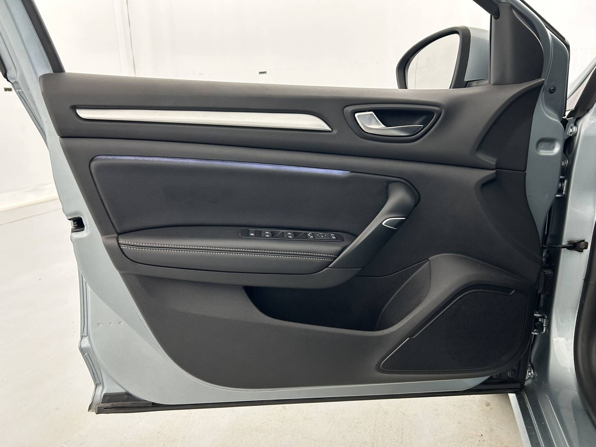 Vente en ligne Renault Megane 4 Mégane IV Berline Blue dCi 115 - 21B au prix de 17 490 €