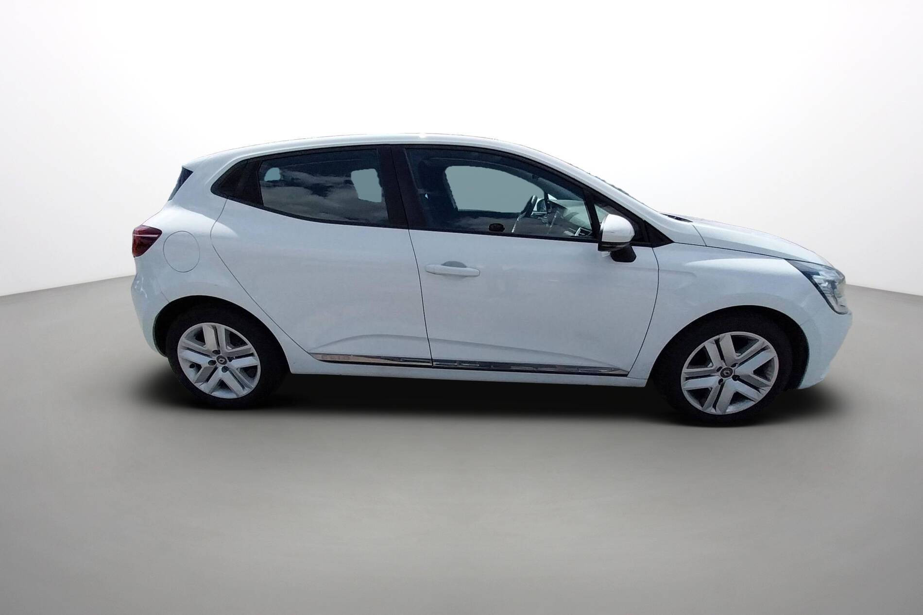 Vente en ligne Renault Clio 5 Clio TCe 90 - 21N au prix de 12 690 €