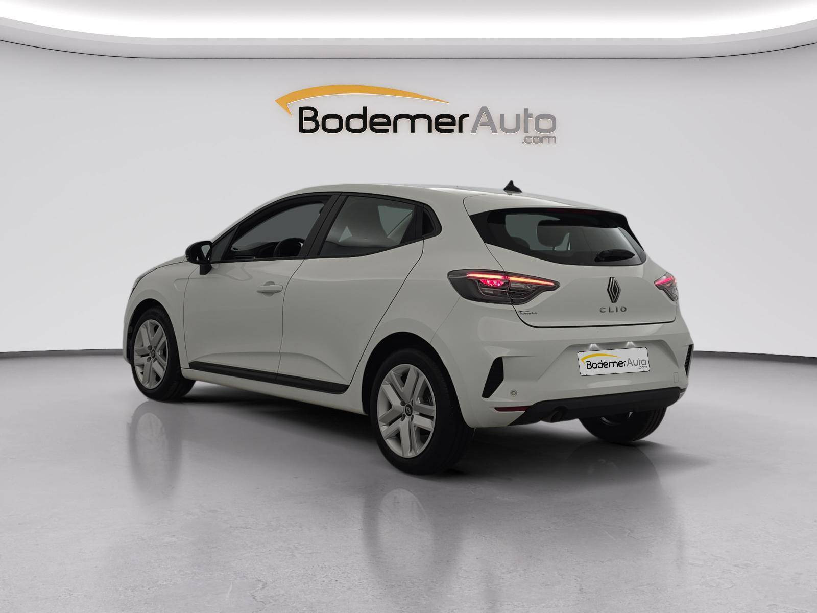 Vente en ligne Renault Clio 5 Clio TCe 90 au prix de 14 850 €