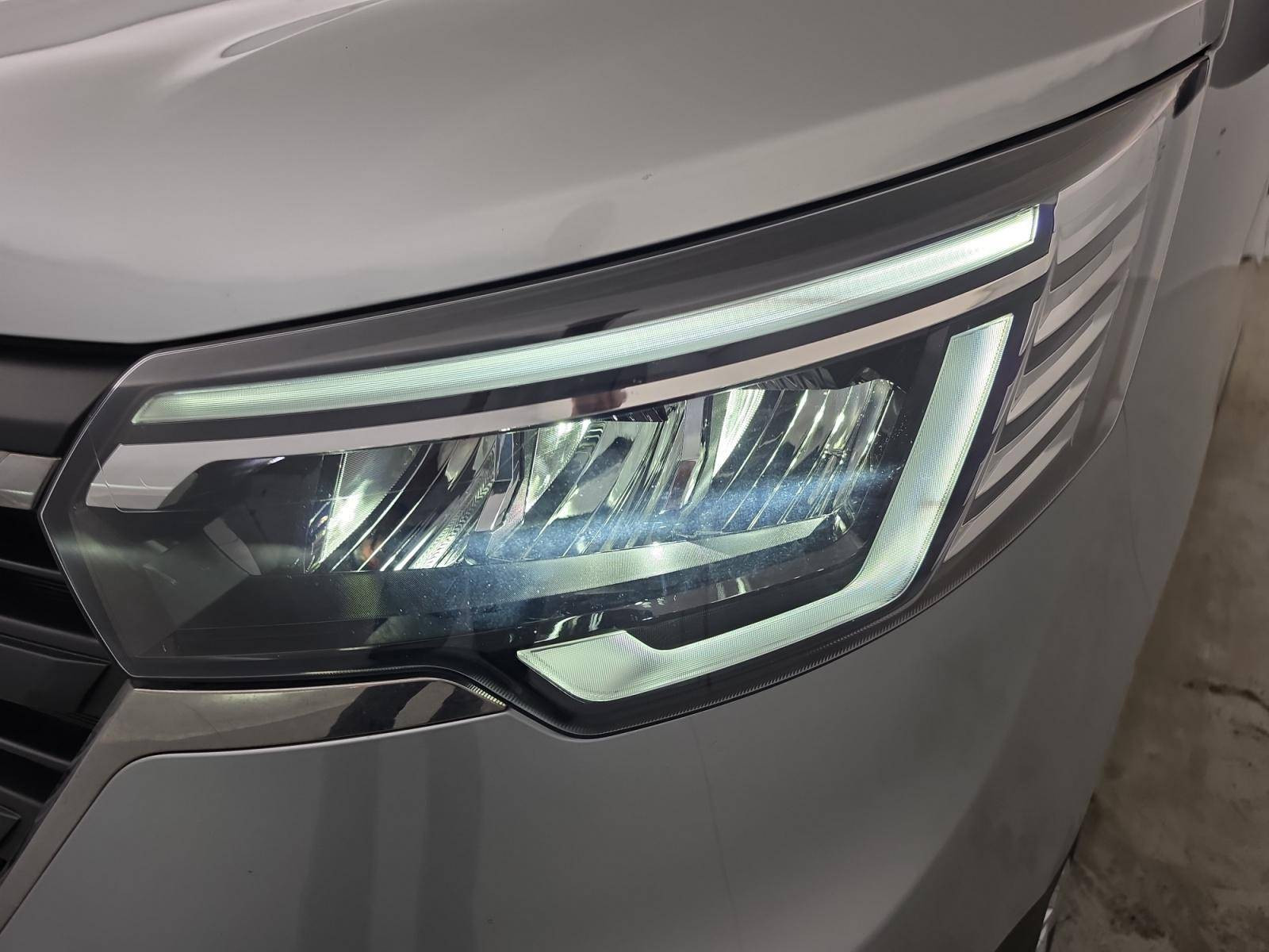Vente en ligne Renault Trafic 3 Fourgon TRAFIC FG BLUE DCI 170 L1H1 2T8 AUTO au prix de 32 490 €