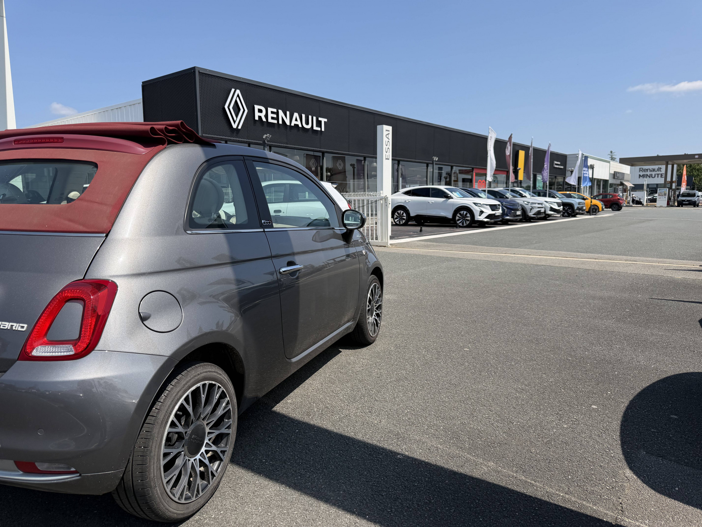 Vente en ligne Fiat 500C 500C 1.0 70 ch Hybride BSG S/S au prix de 12 490 €